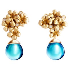 Yellow Gold Plum Flowers Contemporary Stud Earrings with Diamonds and Topazes