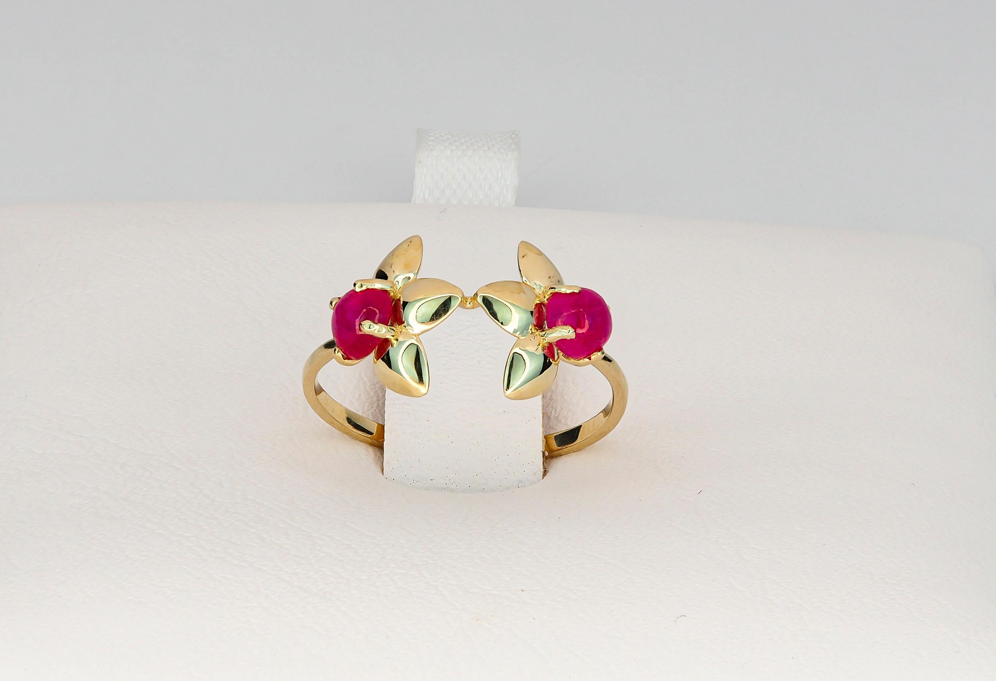 For Sale:  14 Kt Gold Ring with 2 Rubies, 3 Petal Flower Gold Ring, Trillium Ring 8