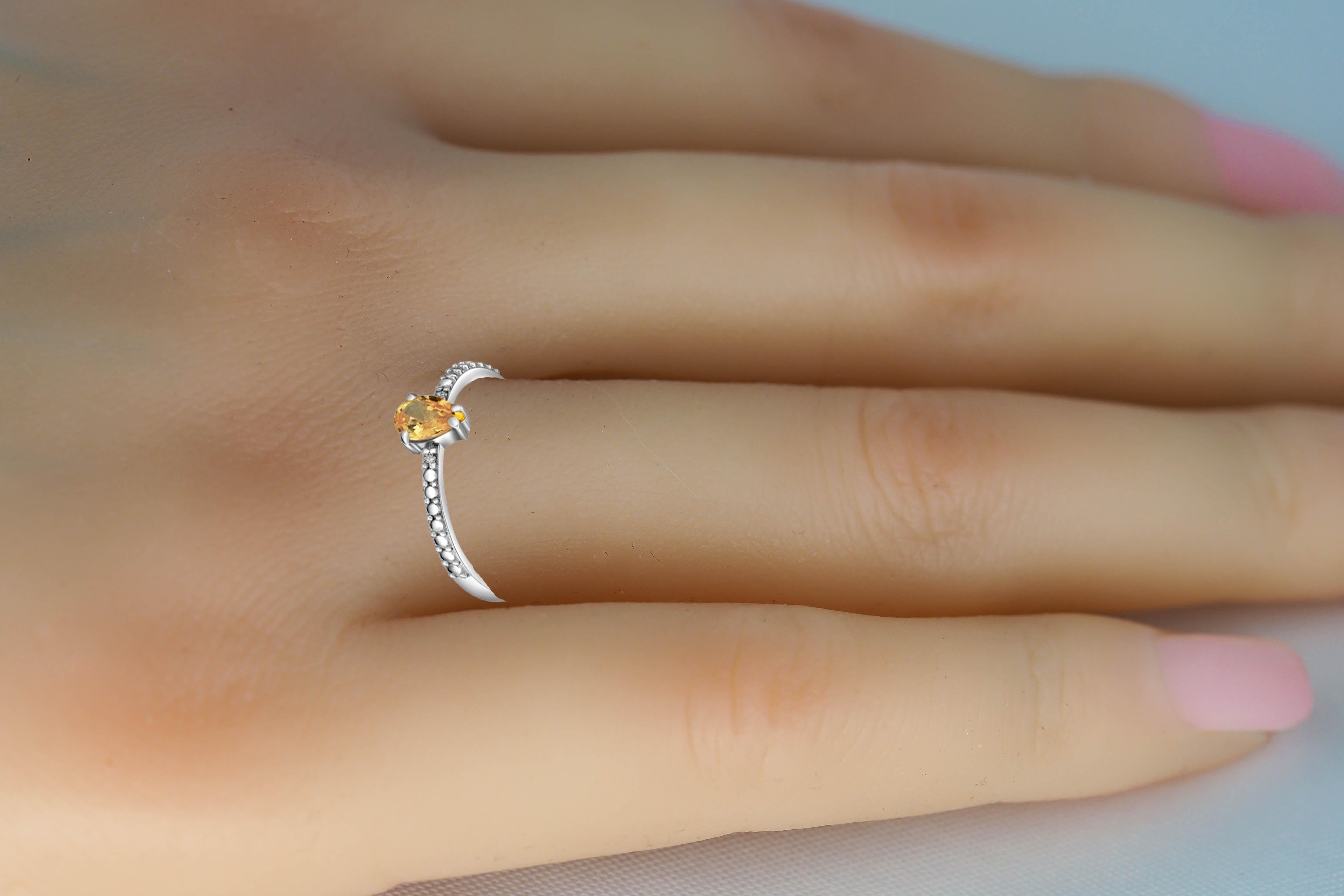 For Sale:  Yellow orange sapphire 14k gold ring 11
