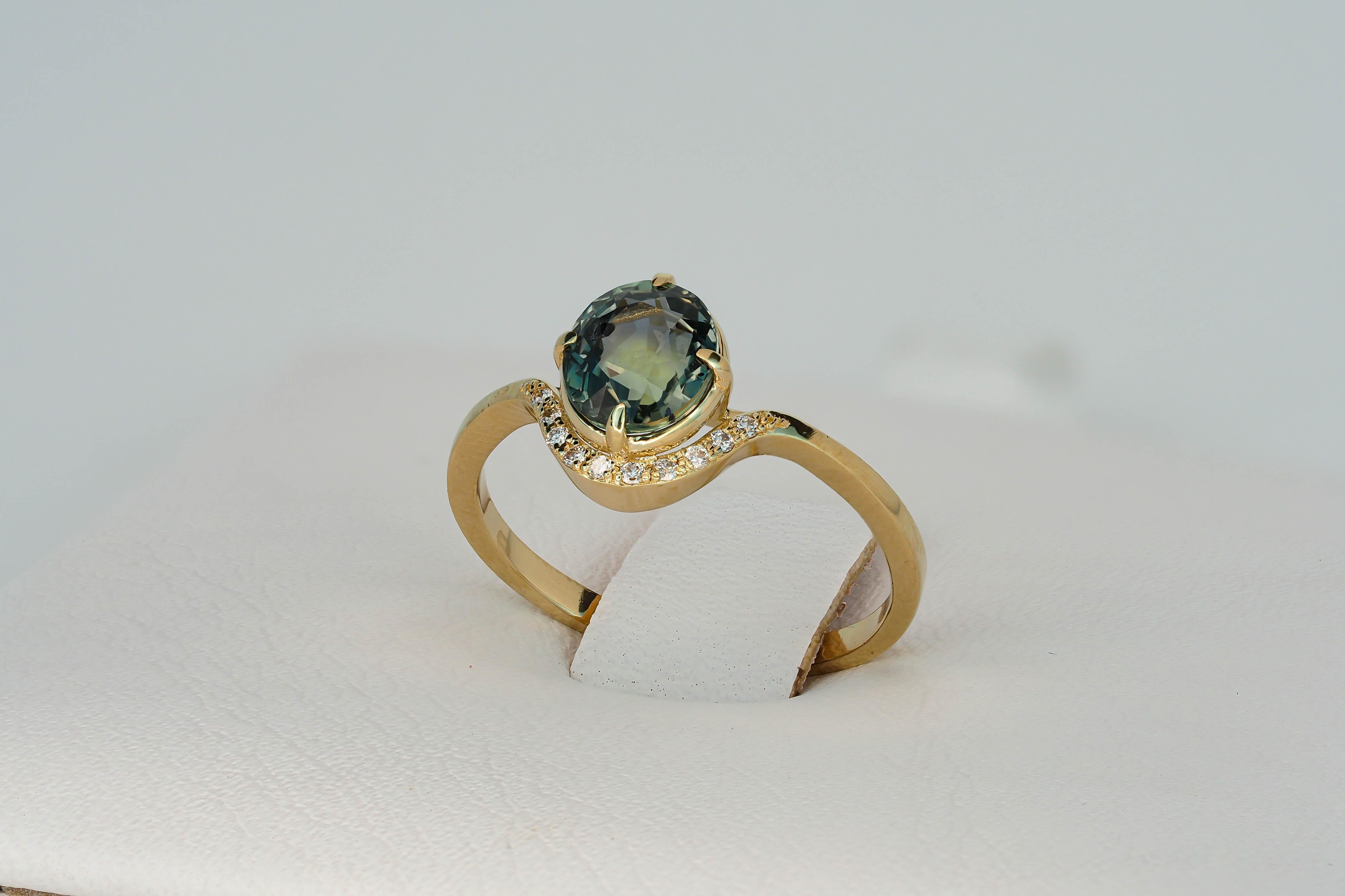 14 Kt Gold Ring with Sapphire and Diamonds 1