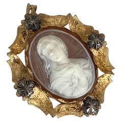 14 kt. Gold, Silver - Brooch, Pendant