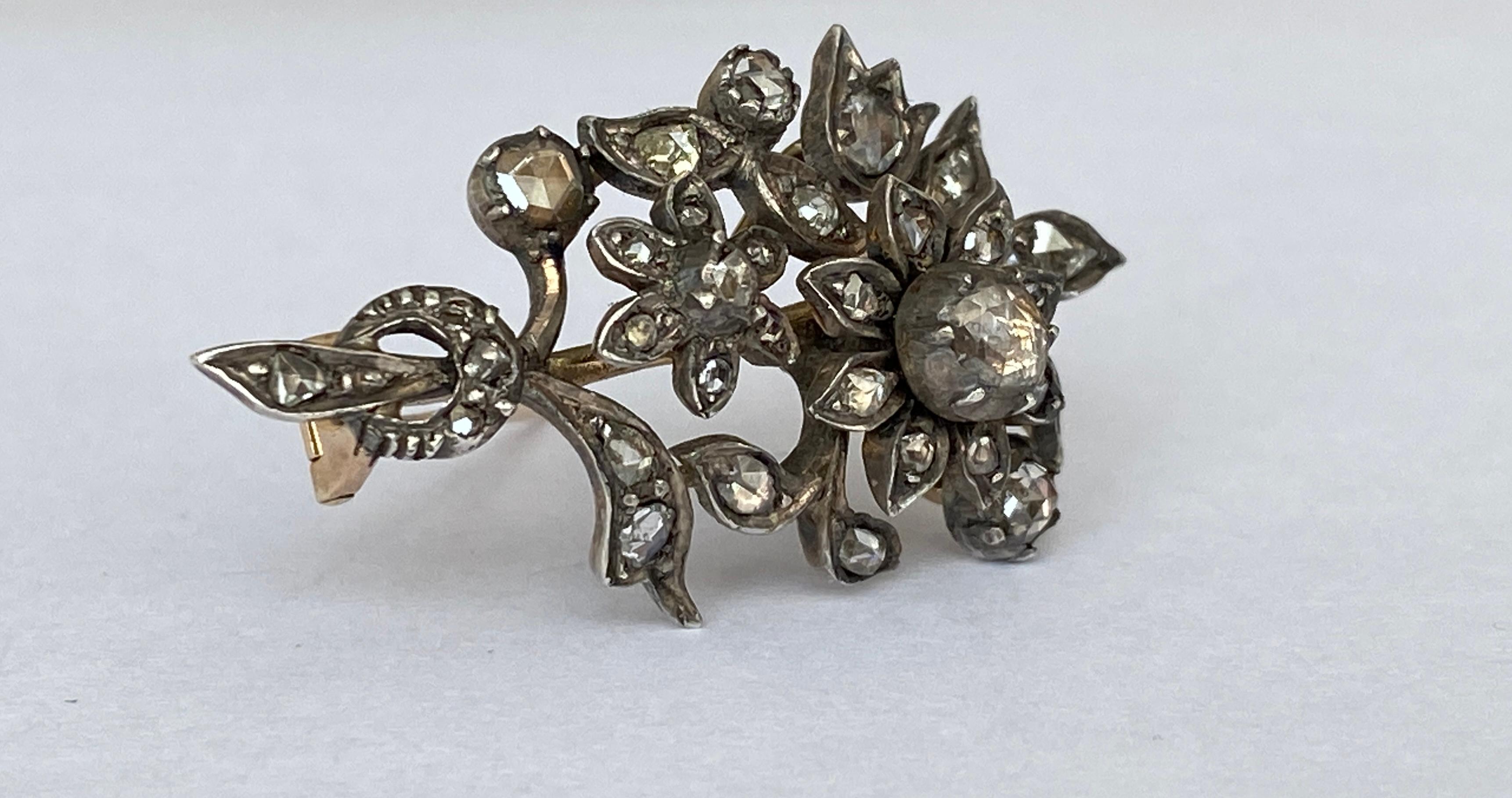 Women's or Men's 14 Kt.  Antique Gold, Silver Brooch with 0.90 ct rose cut  Diamonds