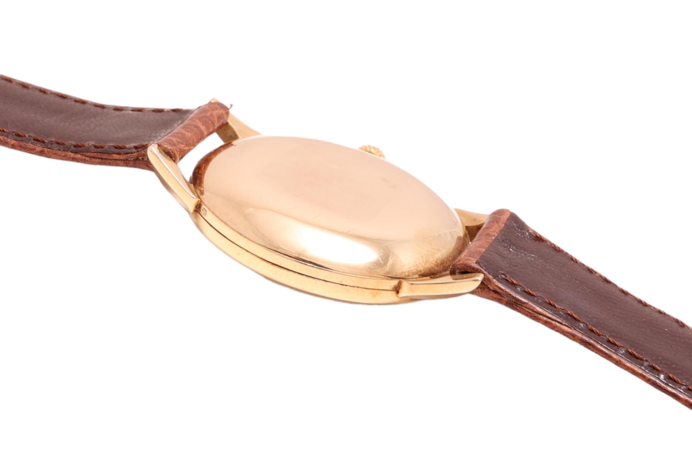 Montre-bracelet de collection Omega Jumbo, Cal 30 T2 SCPC, en or jaune massif 14 carats en vente 5