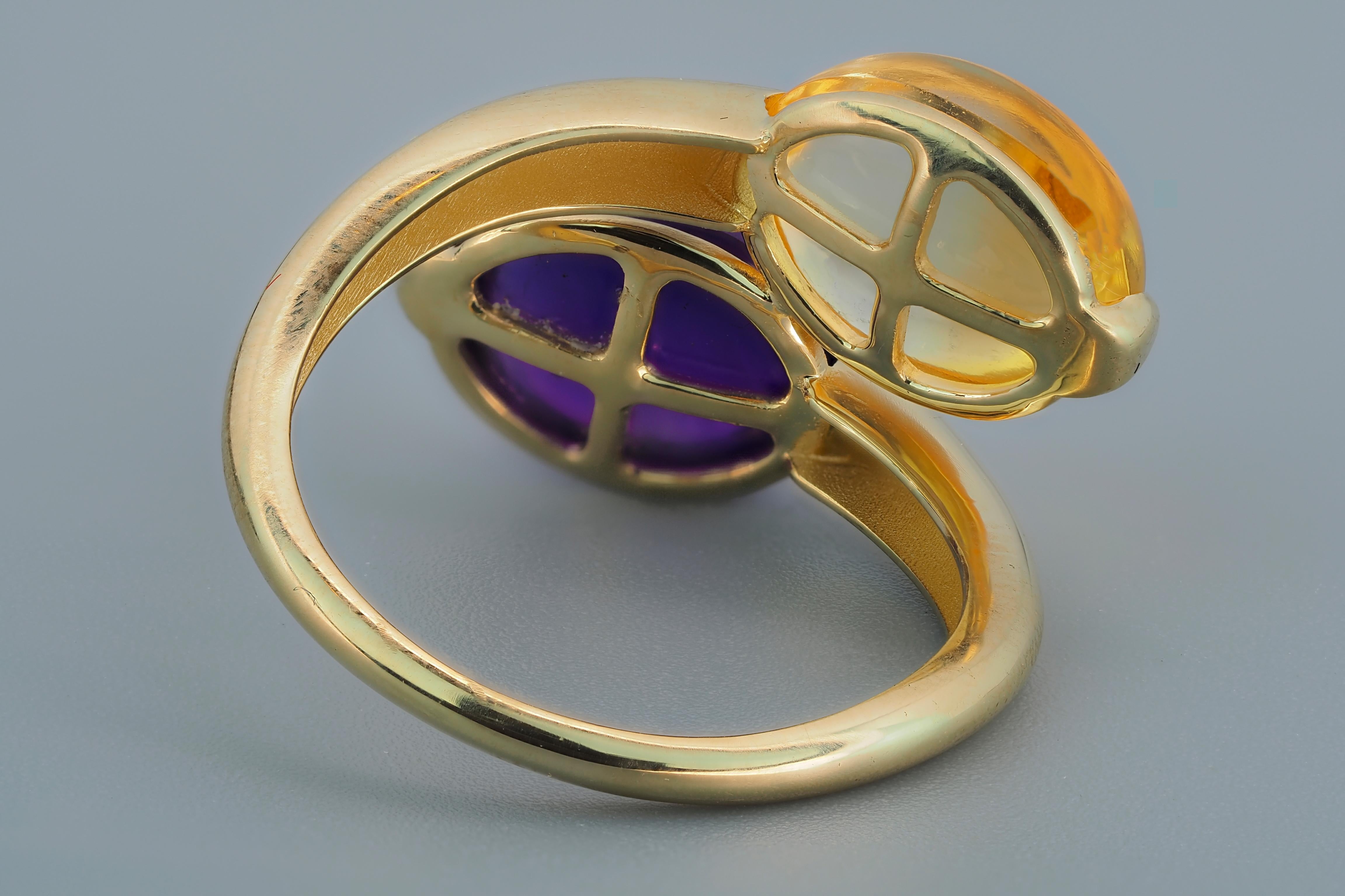 For Sale:  Amethyst and Citrine Cabochon ring in 14k gold 9