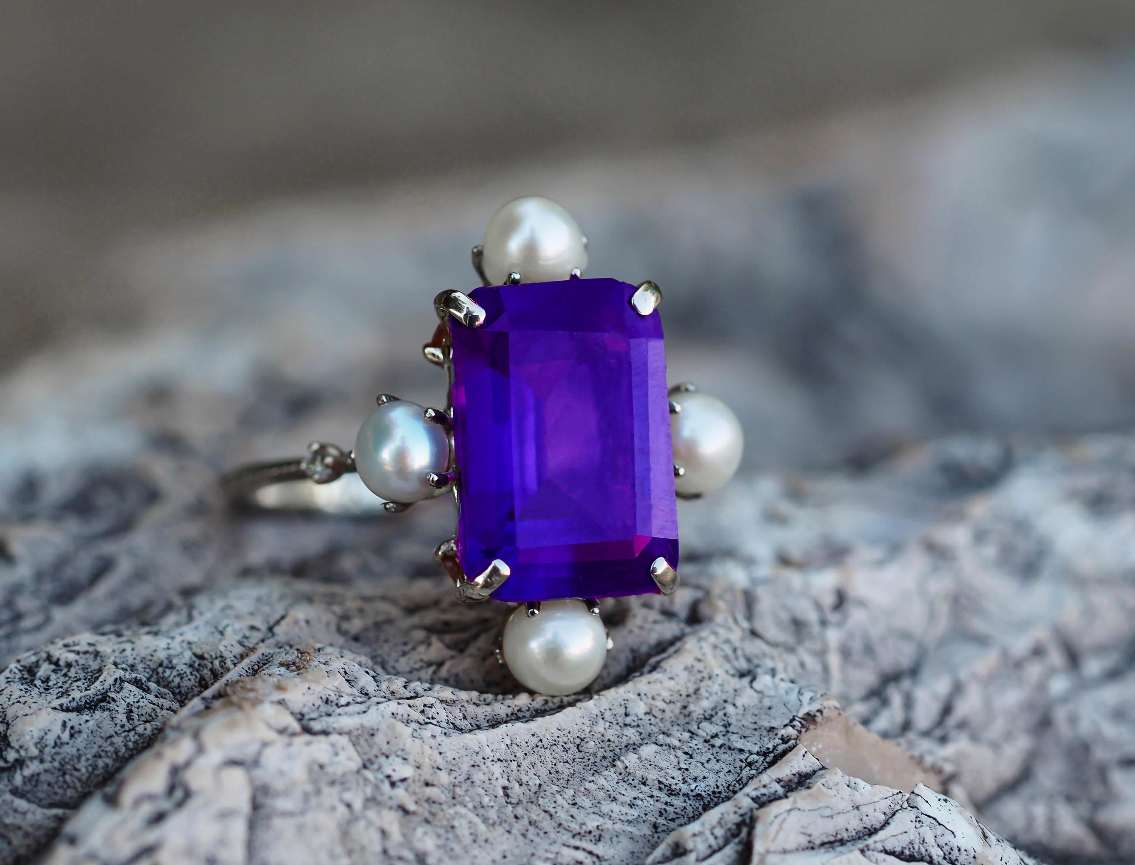 For Sale:  Amethyst ring in 14k gold.  11