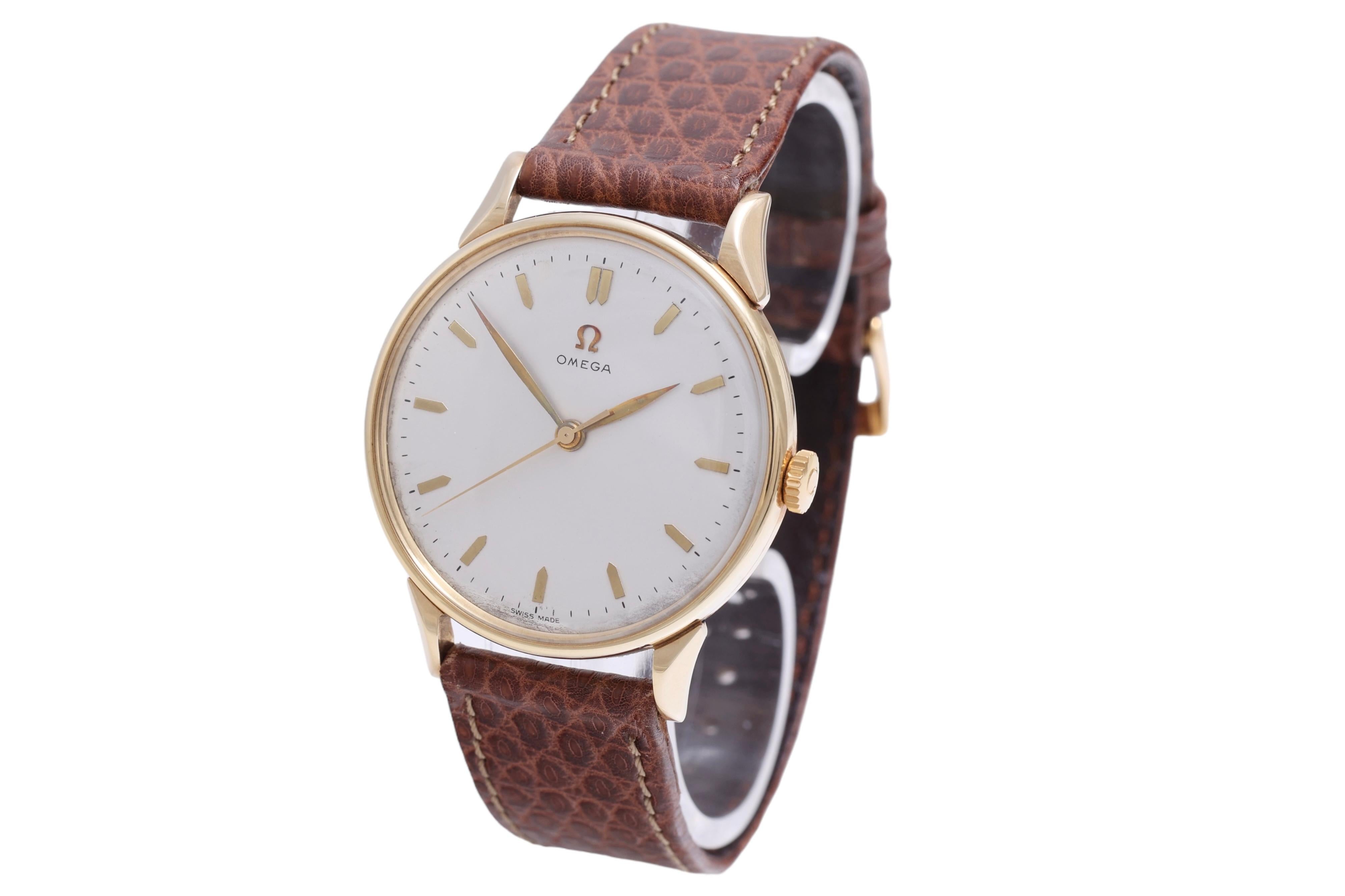 14 Kt Solid Yellow Gold Omega Jumbo, Cal 30 T2 SCPC Collectors Wrist Watch In Excellent Condition For Sale In Antwerp, BE