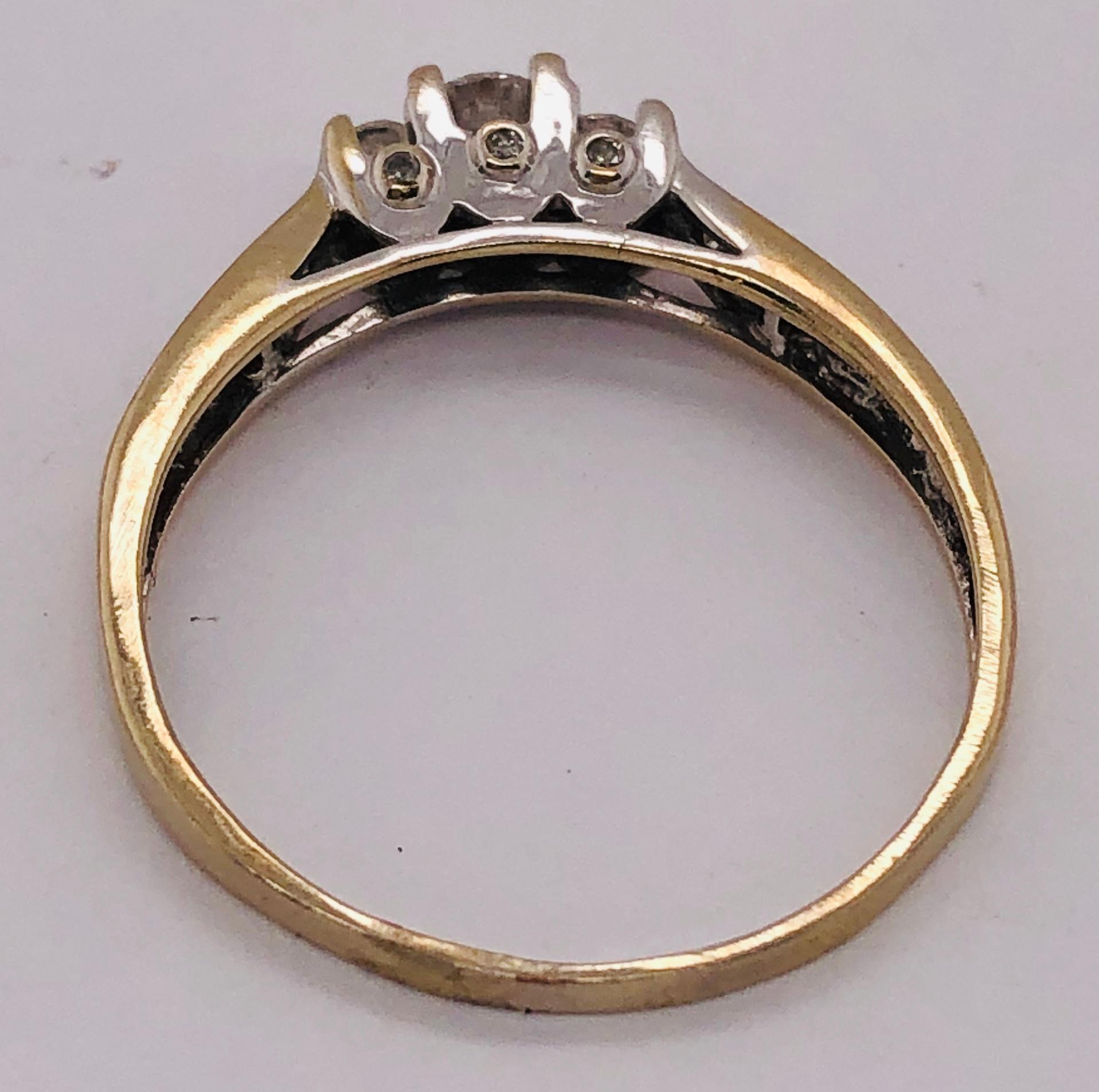 14 Karat Two-Tone Yellow and White Gold Wedding Bridal Ring 1.00 TDW In Good Condition For Sale In Stamford, CT