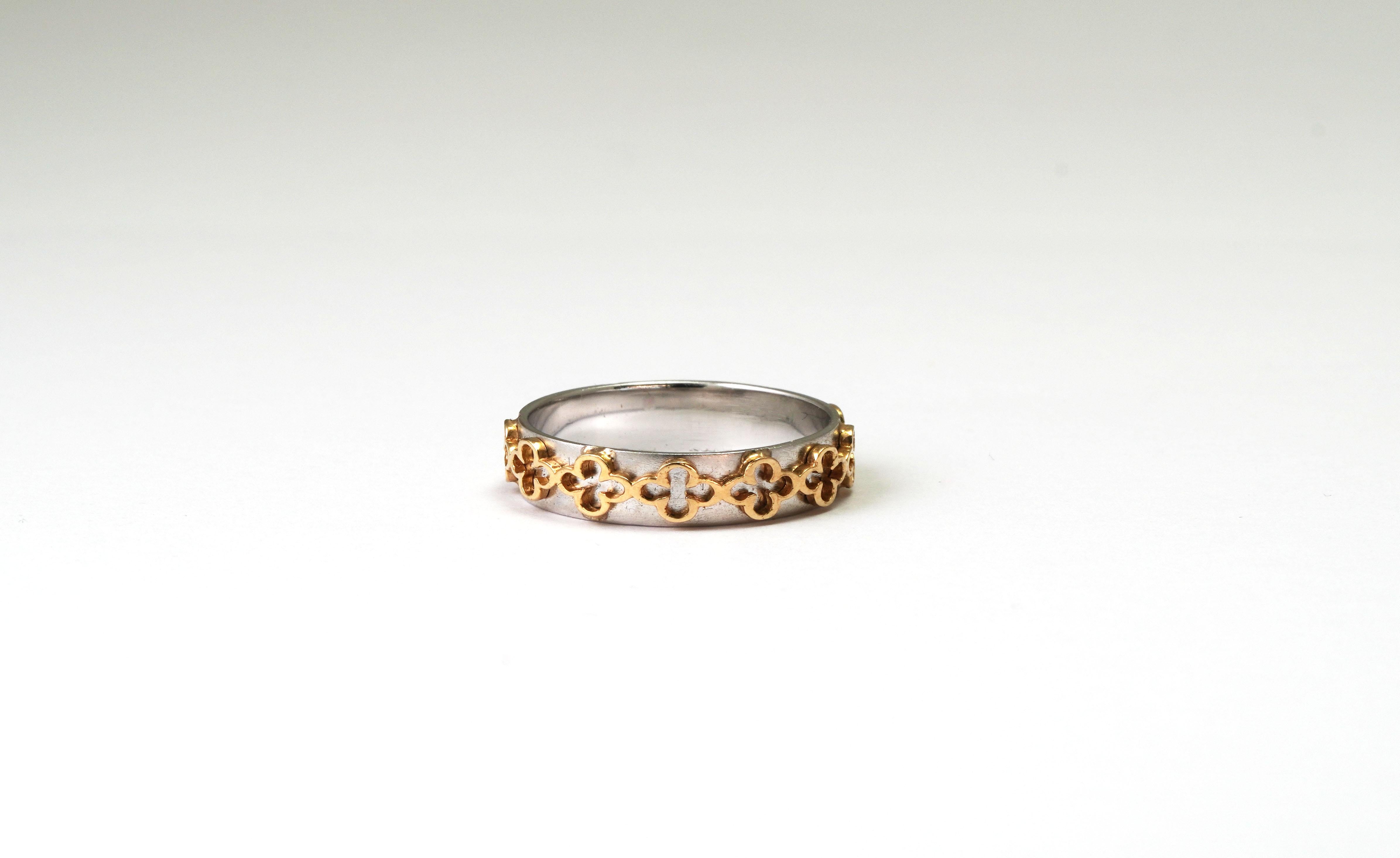 Modern 14 kt White and Yellow Gold Ring For Sale