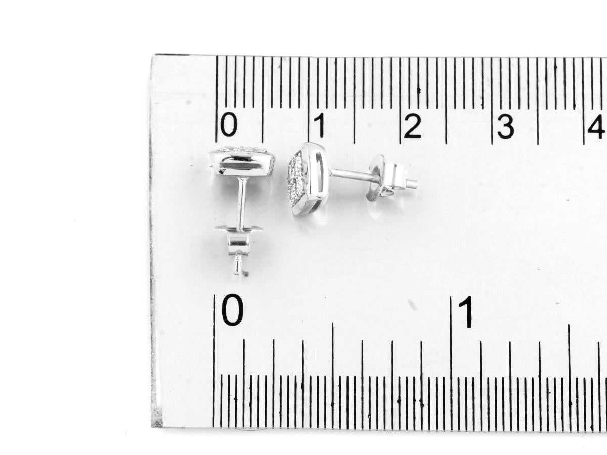 Oro bianco 14 kt - Orecchini con perno a cuscino con pavé da 0,32 carati (diamante naturale) in vendita 5
