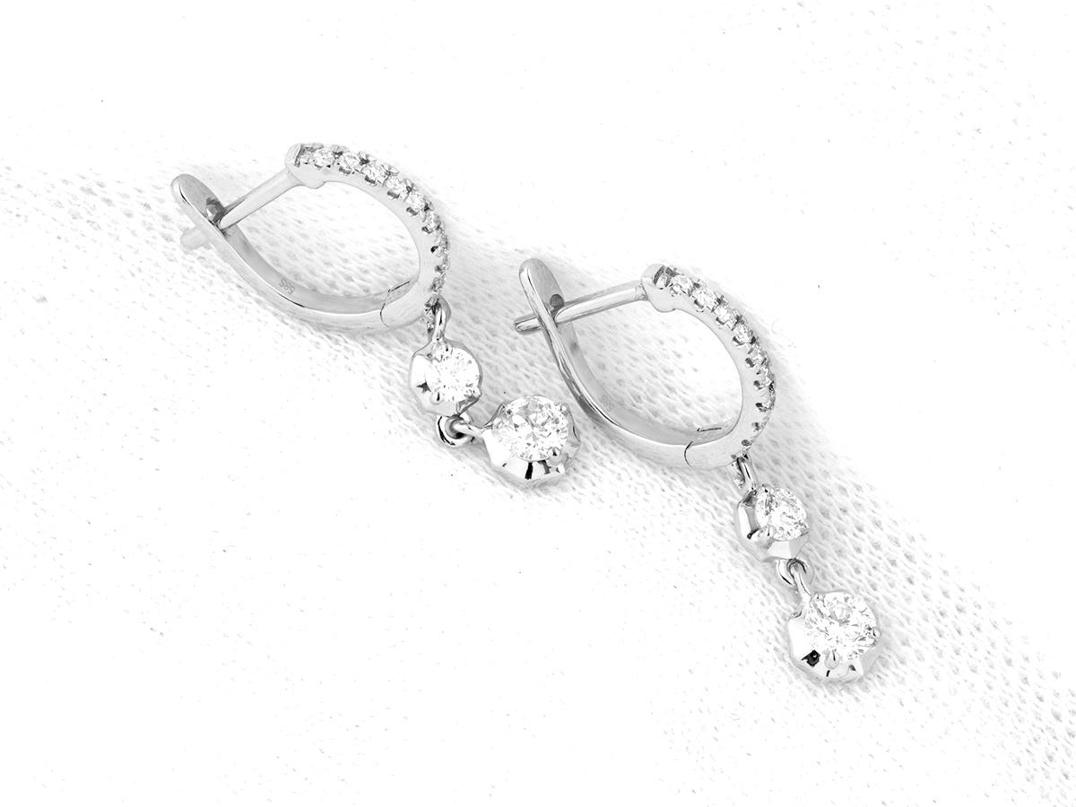 Contemporaneo 14K White Gold Huggie Hoop Earrings with Bezel-Set Diamond Drops in vendita
