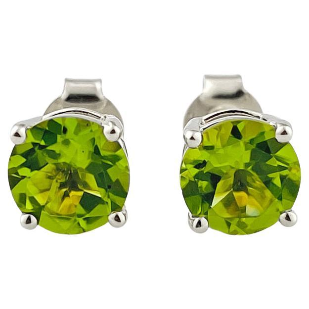 Taglio rotondo 14 kt White gold 2.62ct Peridot 'Lime Zest' Studs in vendita