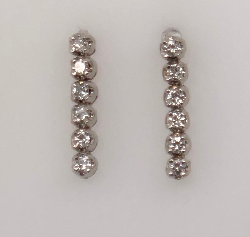 14 Karat Gold And Diamond Freestyle Drop Earrings 0.75 Total Diamond Weight In Good Condition For Sale In Stamford, CT