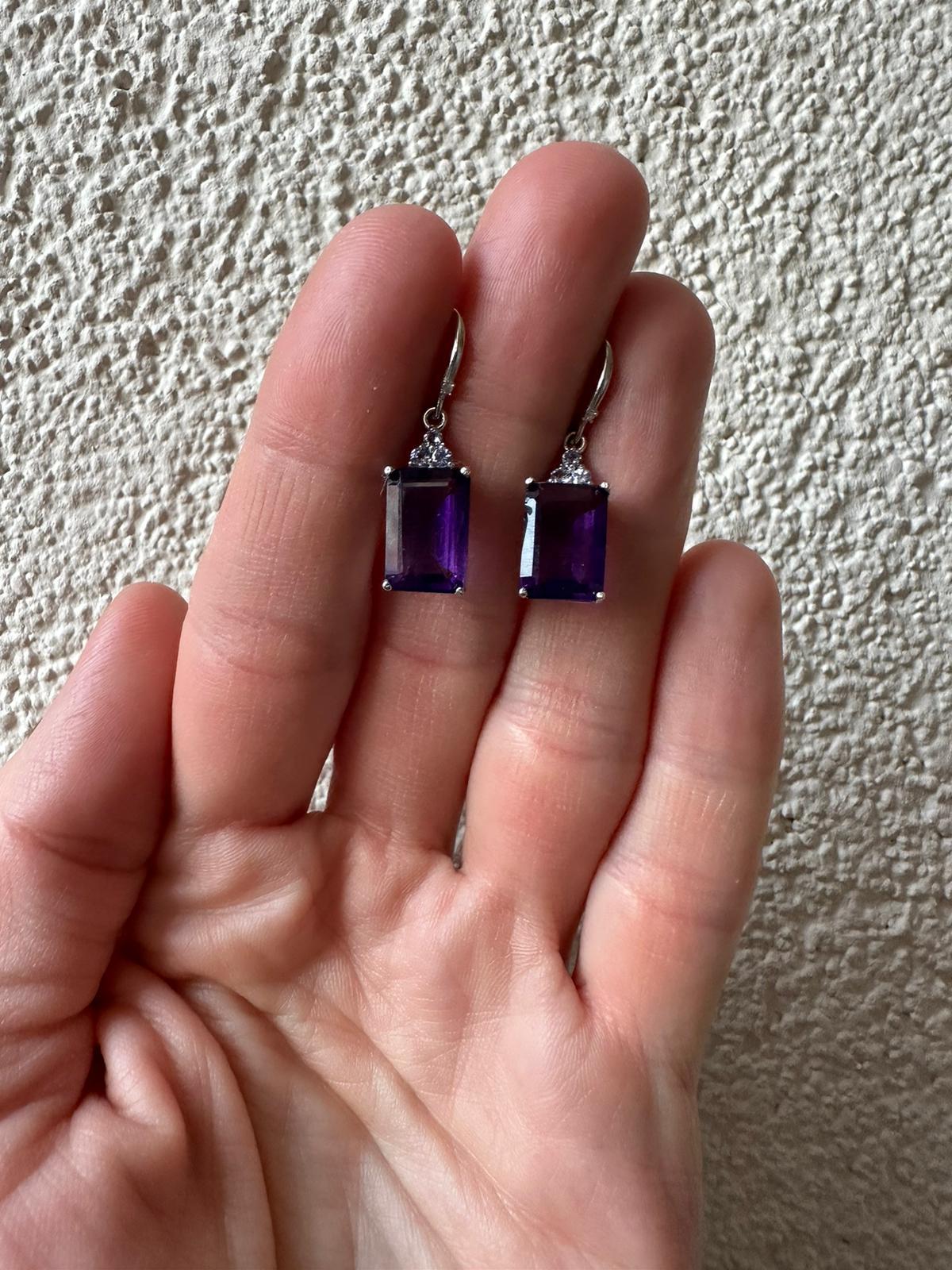 14 Kt White Gold Earrings with Amethysts, Tanzanites and Diamonds For Sale 7