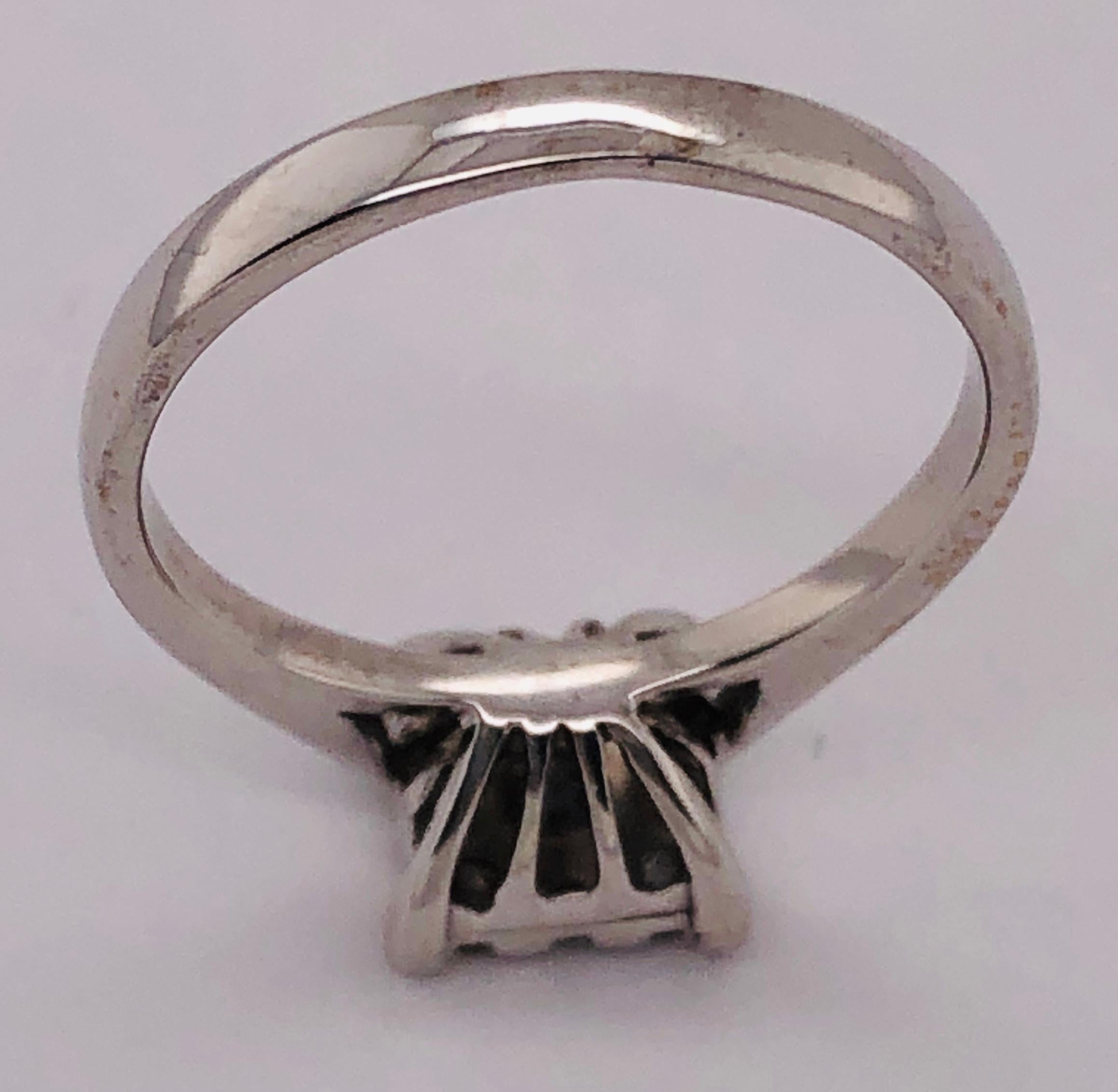 14 Karat White Gold Engagement Bridal Ring with Diamonds 0.67 TDW For Sale 2