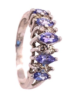 14 Karat Weißgold Mode Diamant und Amethyst Ring 1,50 TDW