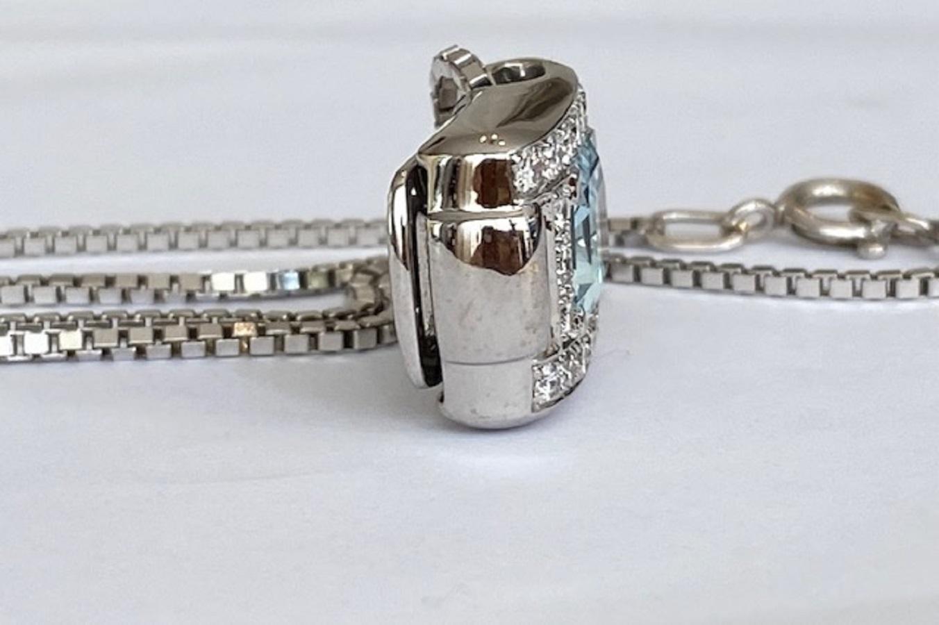 14 kt. Collana in oro bianco con ciondolo di circa 4,00 ct di acquamarina e diamanti in vendita 3