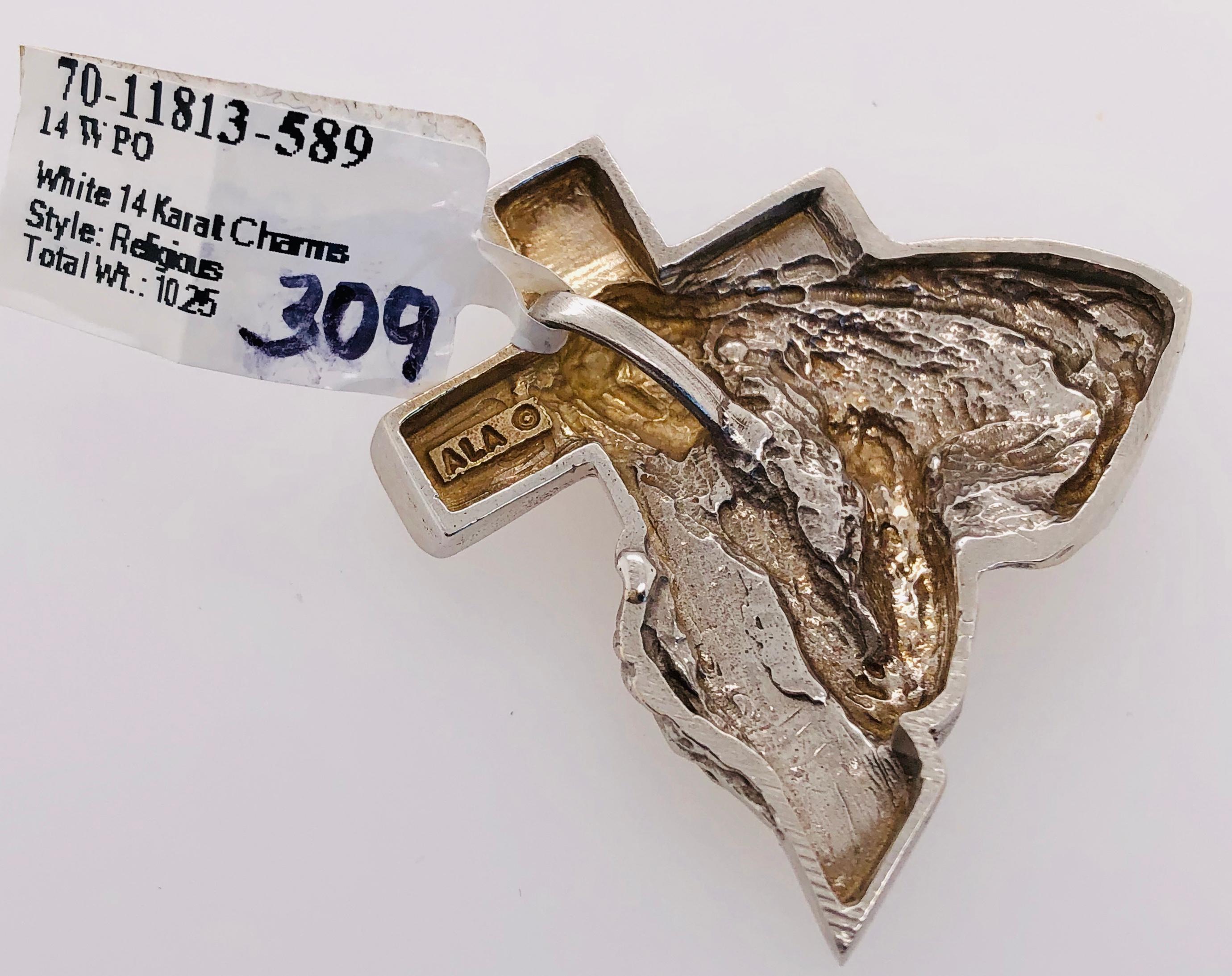 Moderne Pendentif religieux en or blanc 14 carats en vente