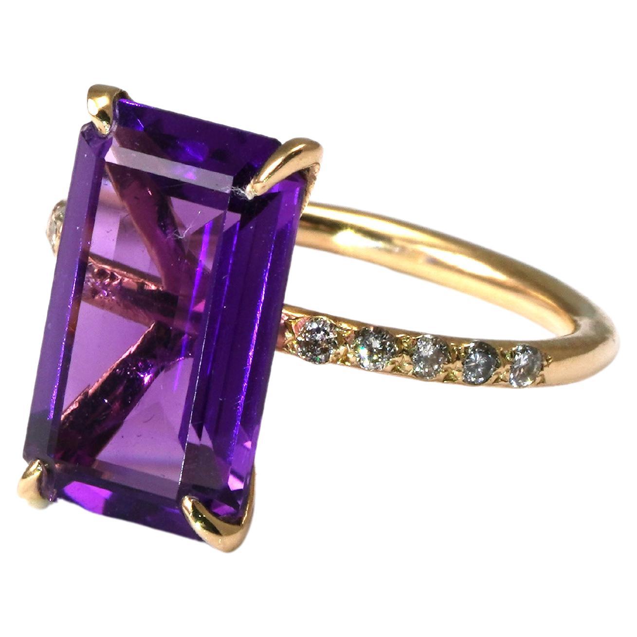 14 Kt Yellow Gold Amethyst Diamond Ring For Sale
