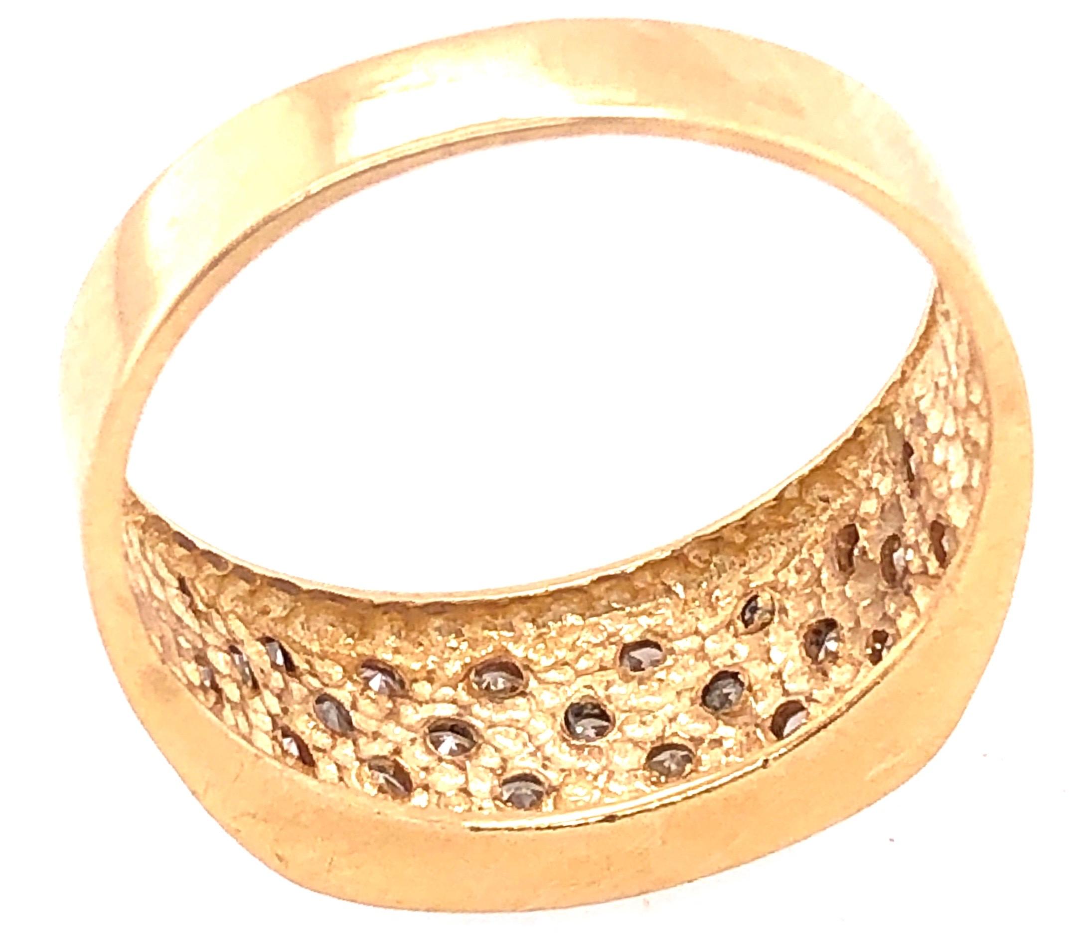 Round Cut 14 Karat Yellow Gold and Diamond Encrusted Fashion Ring 0.50 TDW For Sale