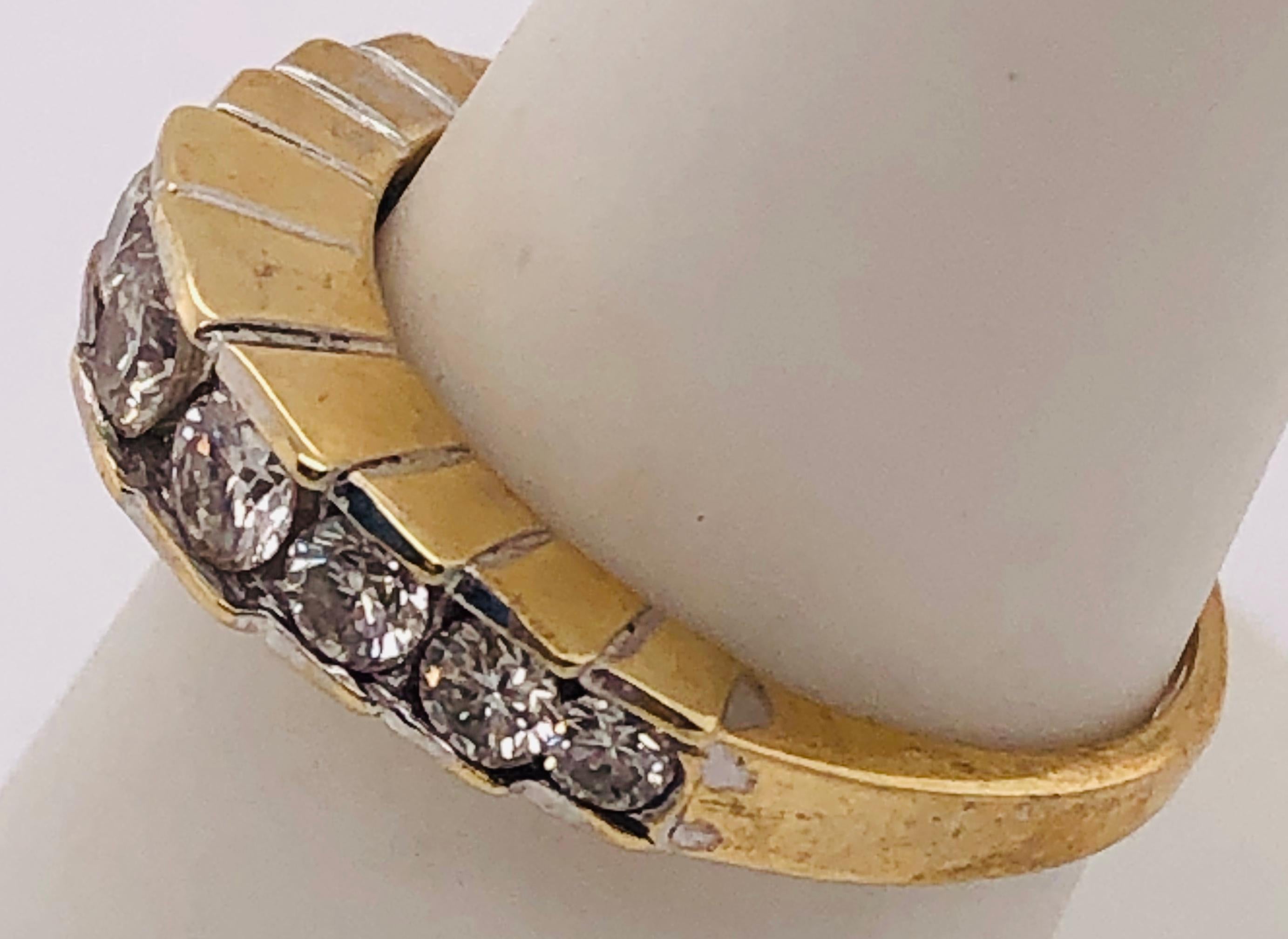 Anello di anniversario in oro giallo 14 carati e nove diamanti graduati 1,00 TDW in vendita 2