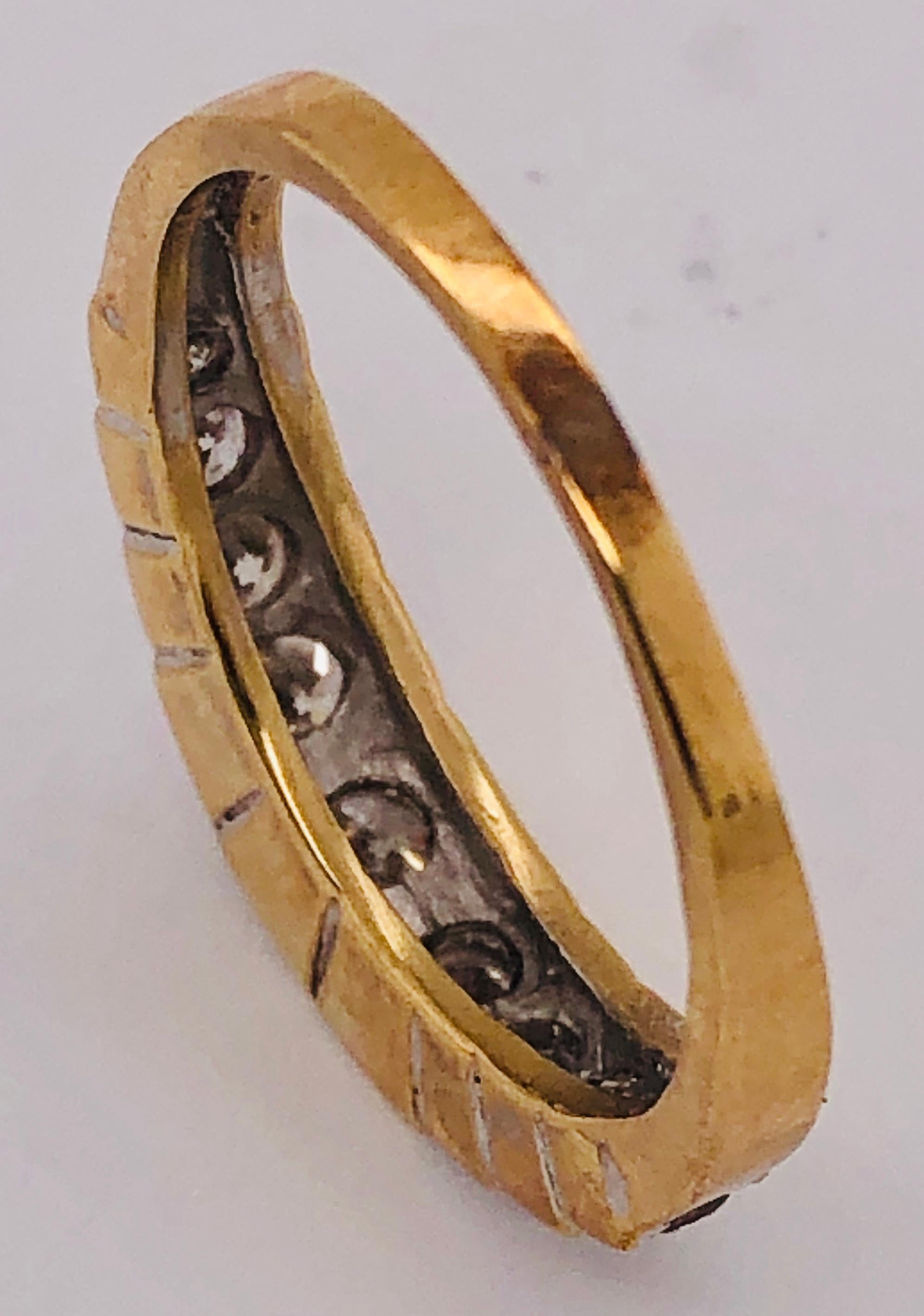 14 Karat Gelbgold Jahrestag-Ring mit abgestuften neun Diamanten 1,00 TDW im Angebot 4