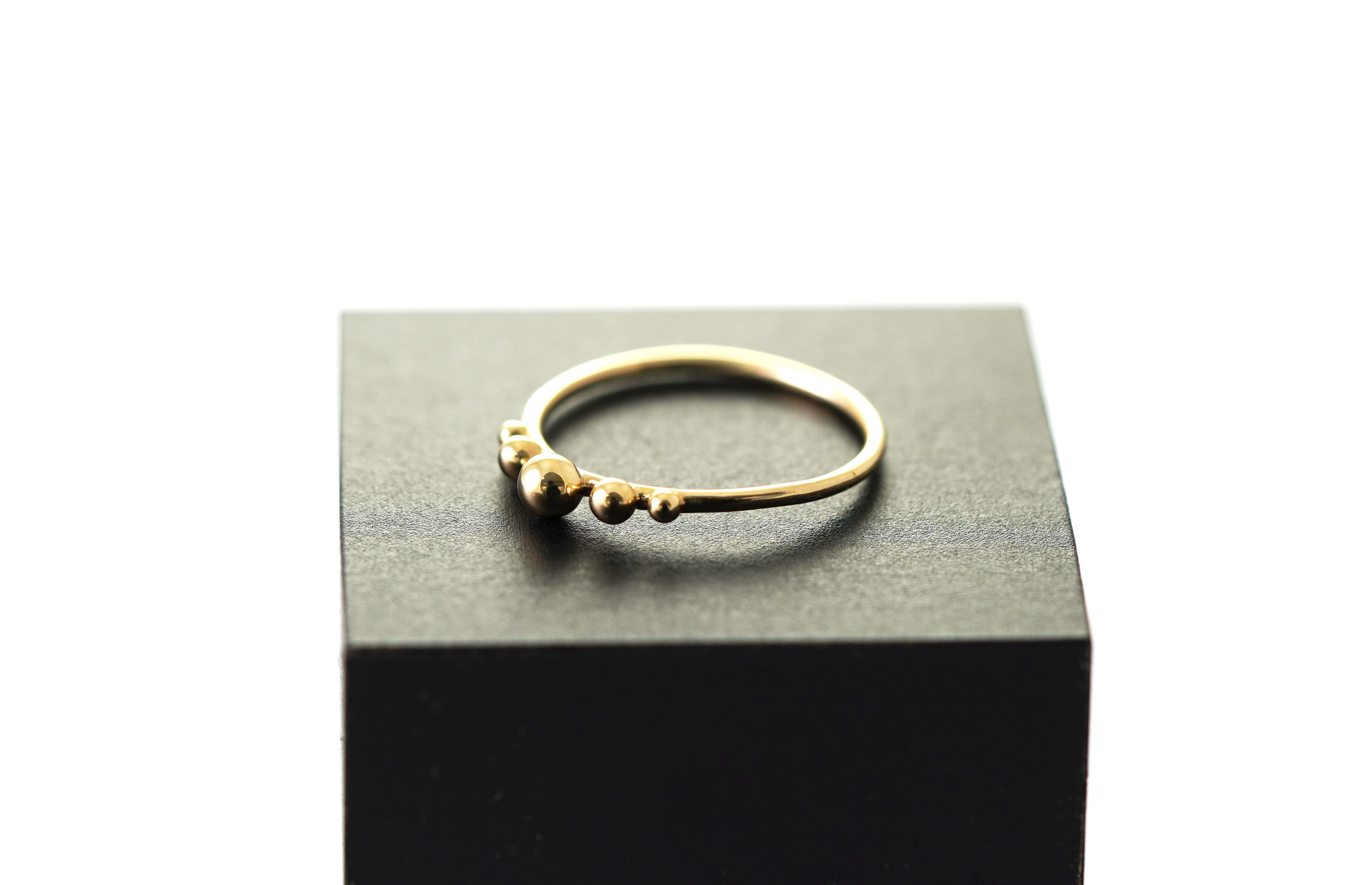 Moderne Bague en or jaune 14 kt Ball and Ball en vente