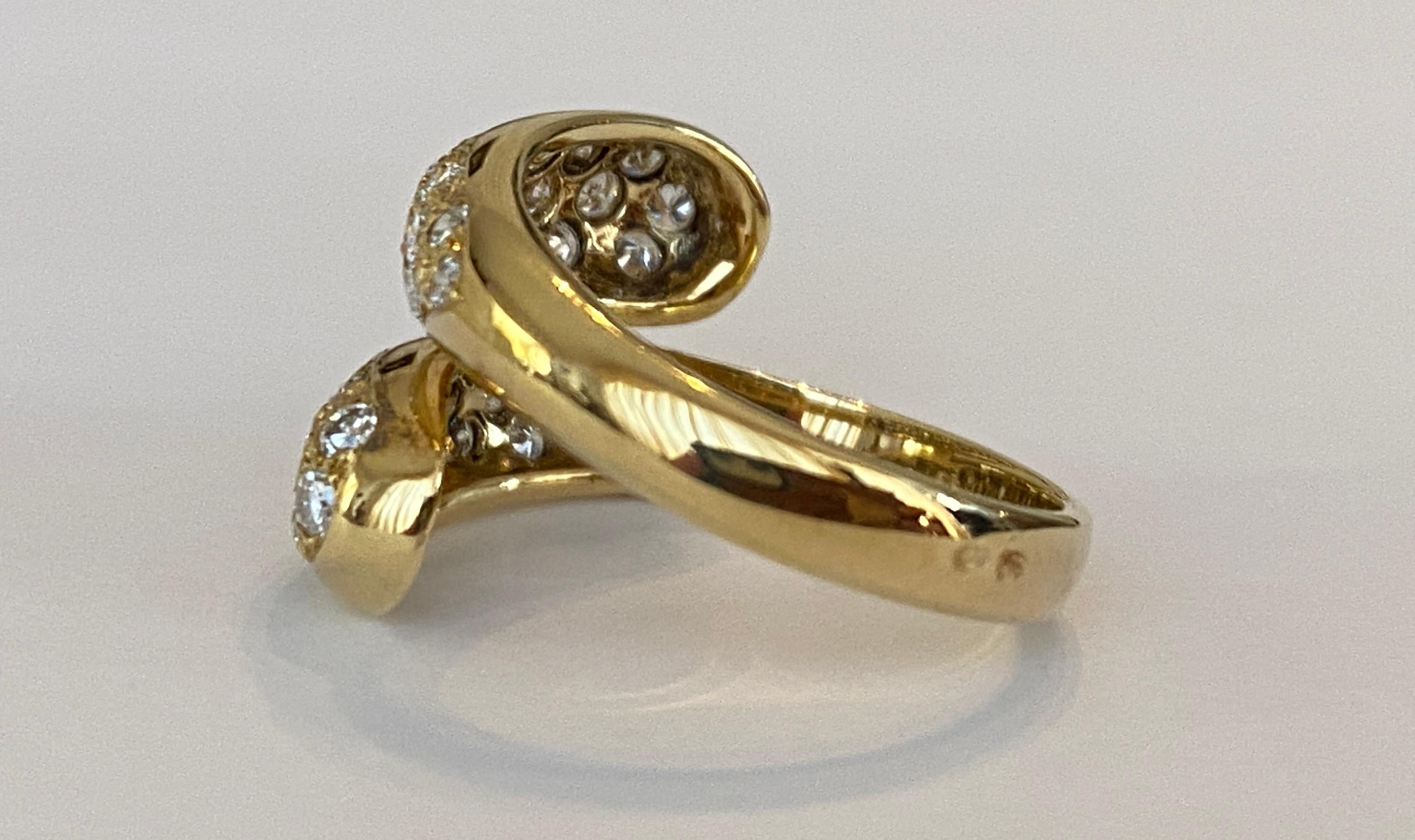 14k Yellow Gold Band Ring with 0.80ct Diamonds In Good Condition For Sale In AMSTERDAM, NL