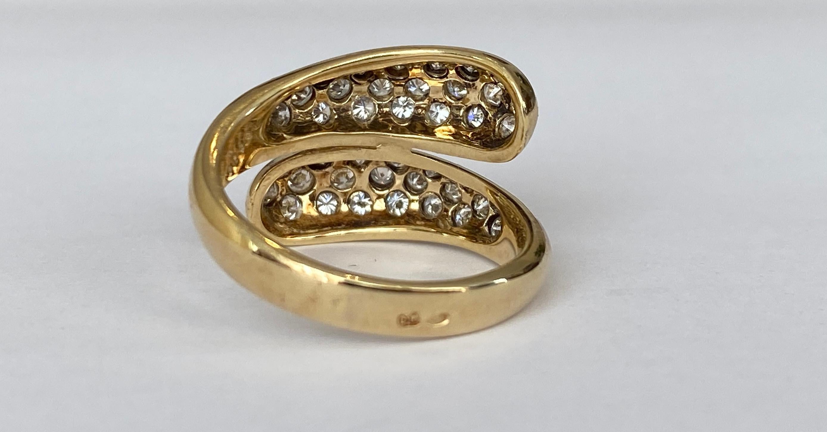 14k Yellow Gold Band Ring with 0.80ct Diamonds For Sale 2