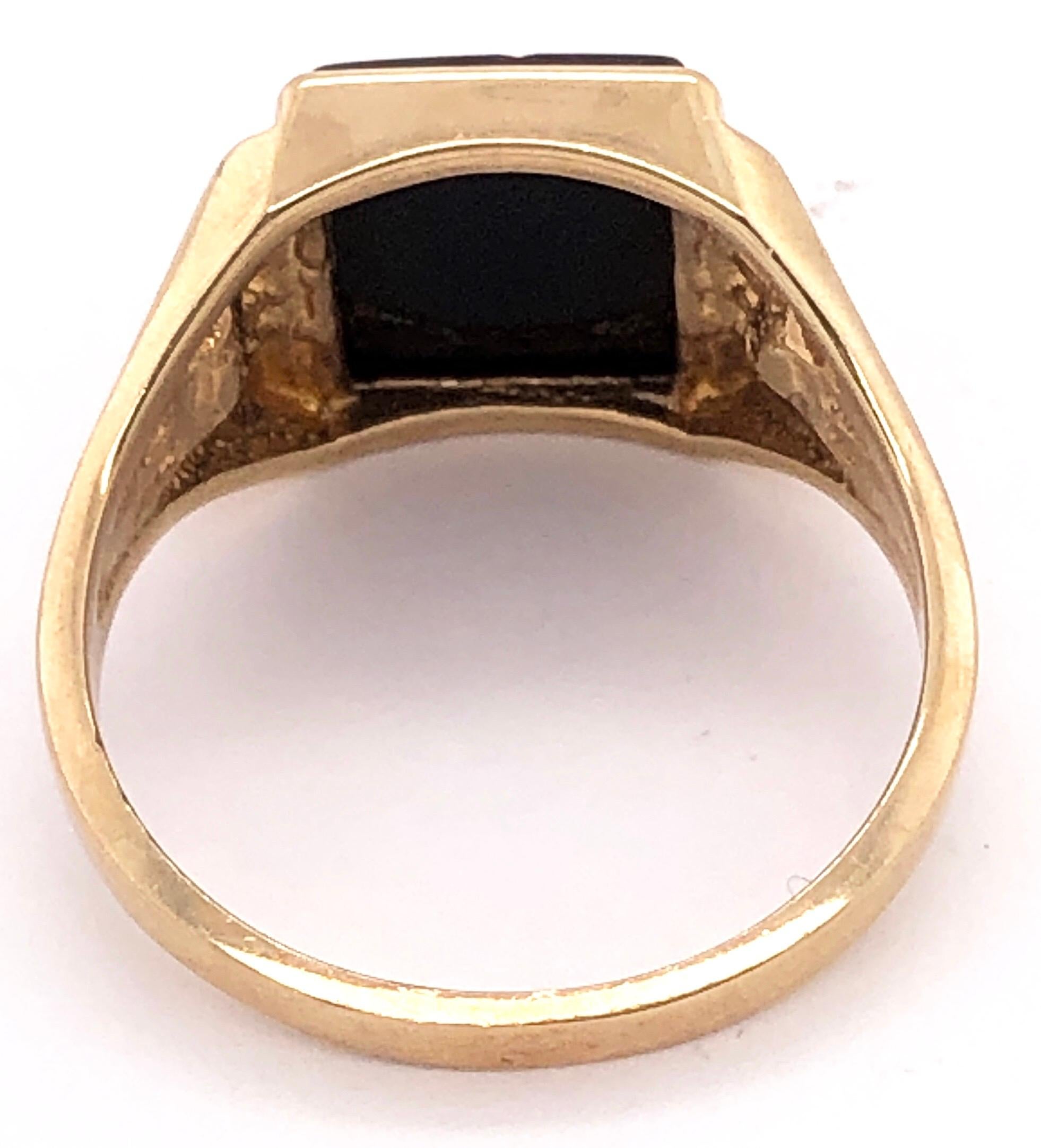 Women's or Men's 14 Karat Yellow Gold Contemporary Onyx Square Ring with Diamond Accents For Sale