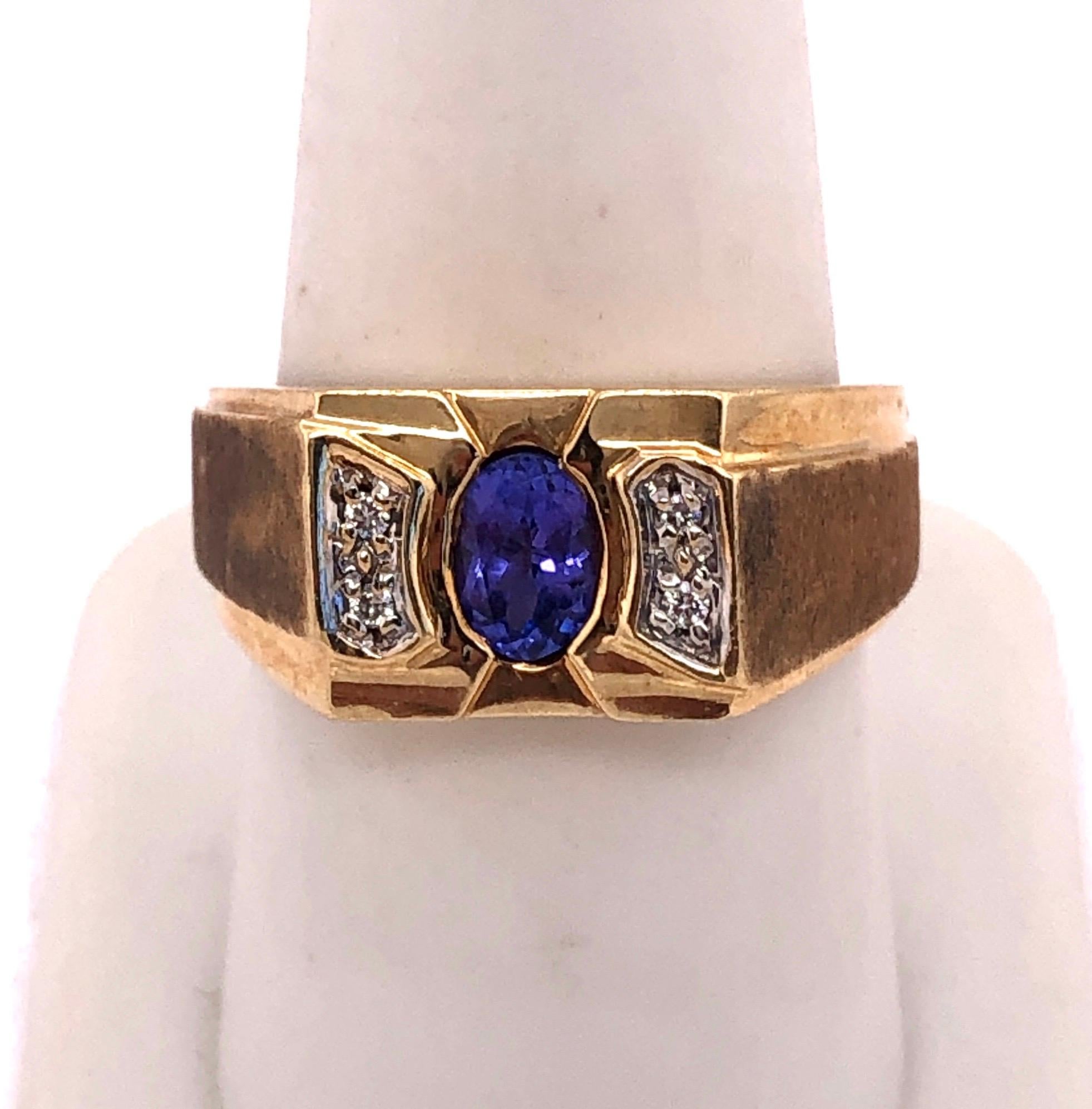 Modern 14 Karat Yellow Gold Contemporary Topaz and Diamond Ring For Sale