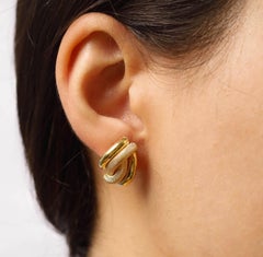 14 Karat Yellow Gold Crossover Stud Earrings for Casual Wear