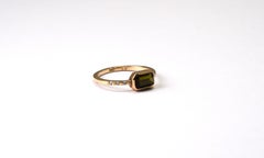 14 Kt Yellow Gold Green Tourmaline Diamond Ring