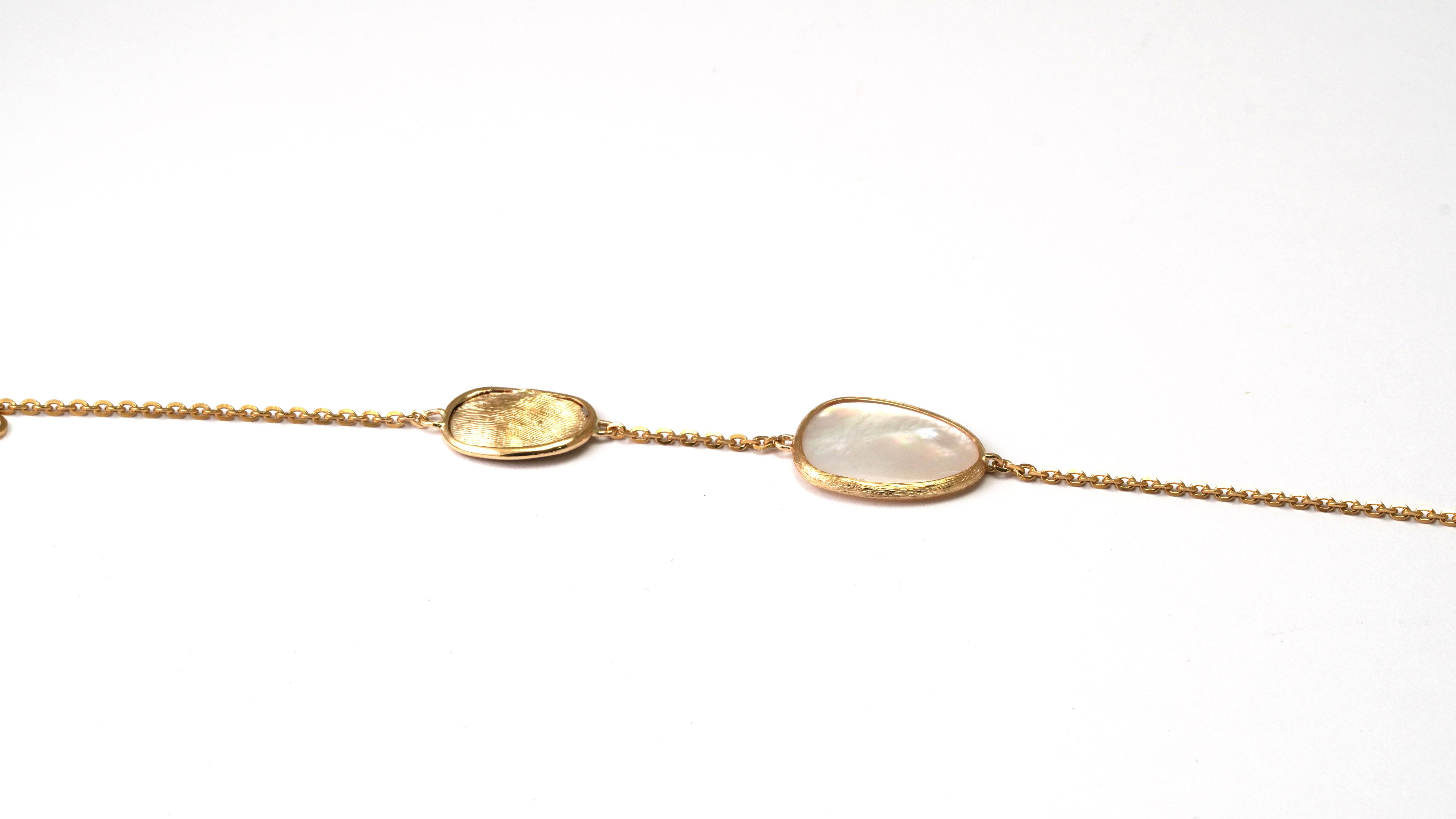 Cabochon 14 Karat Yellow Gold Mother of Pearl Bracelet For Sale