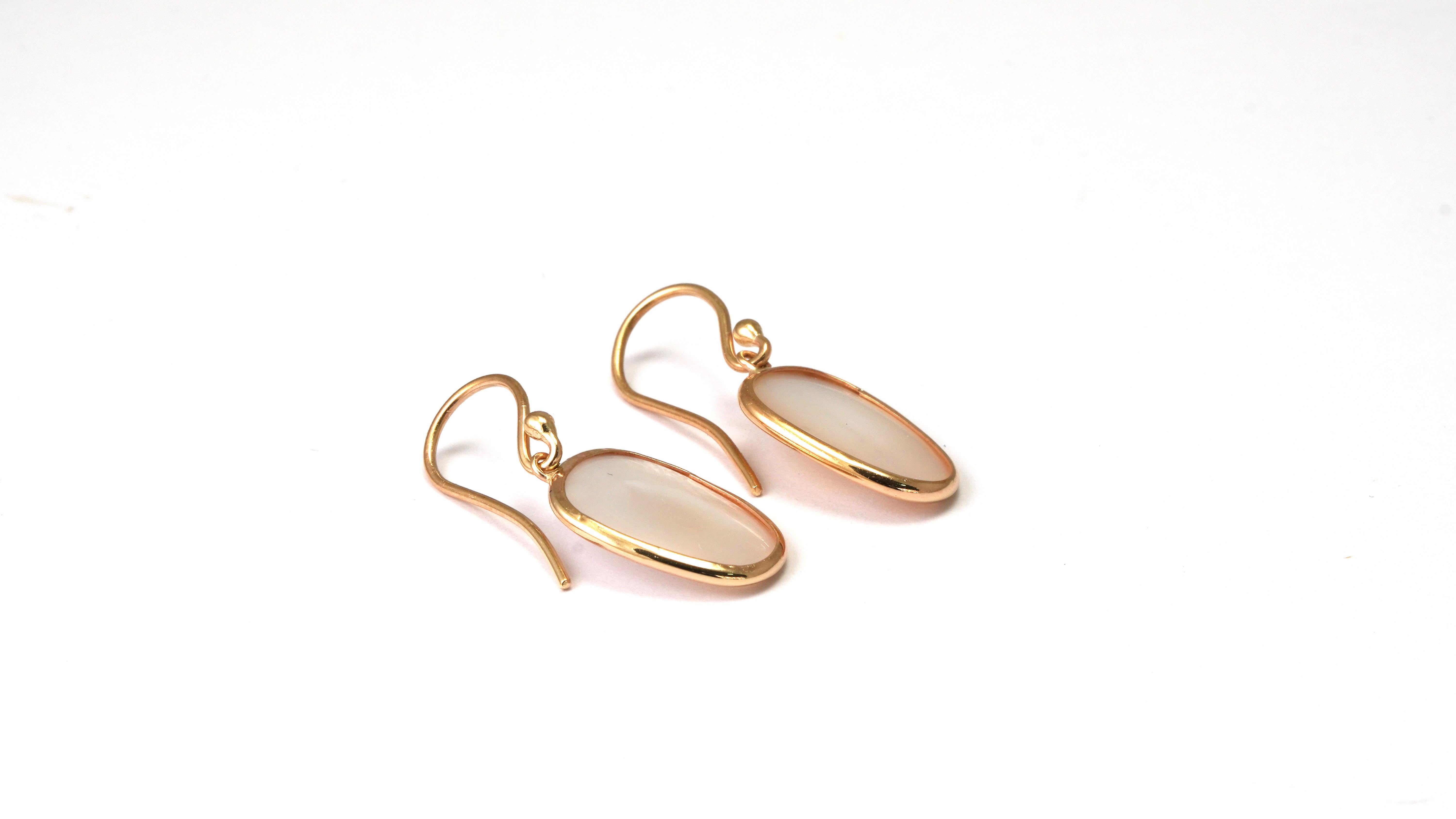Cabochon 14 Karat Yellow Gold Mother of Pearl 'Nacre' Earrings For Sale