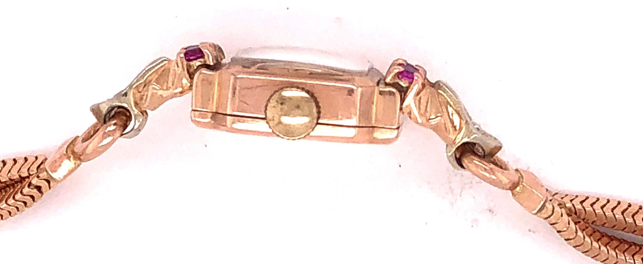 Women's or Men's 14 Karat Yellow Gold Omega Ladies Wristwatch 17 Jewels Unadjusted Vintage For Sale