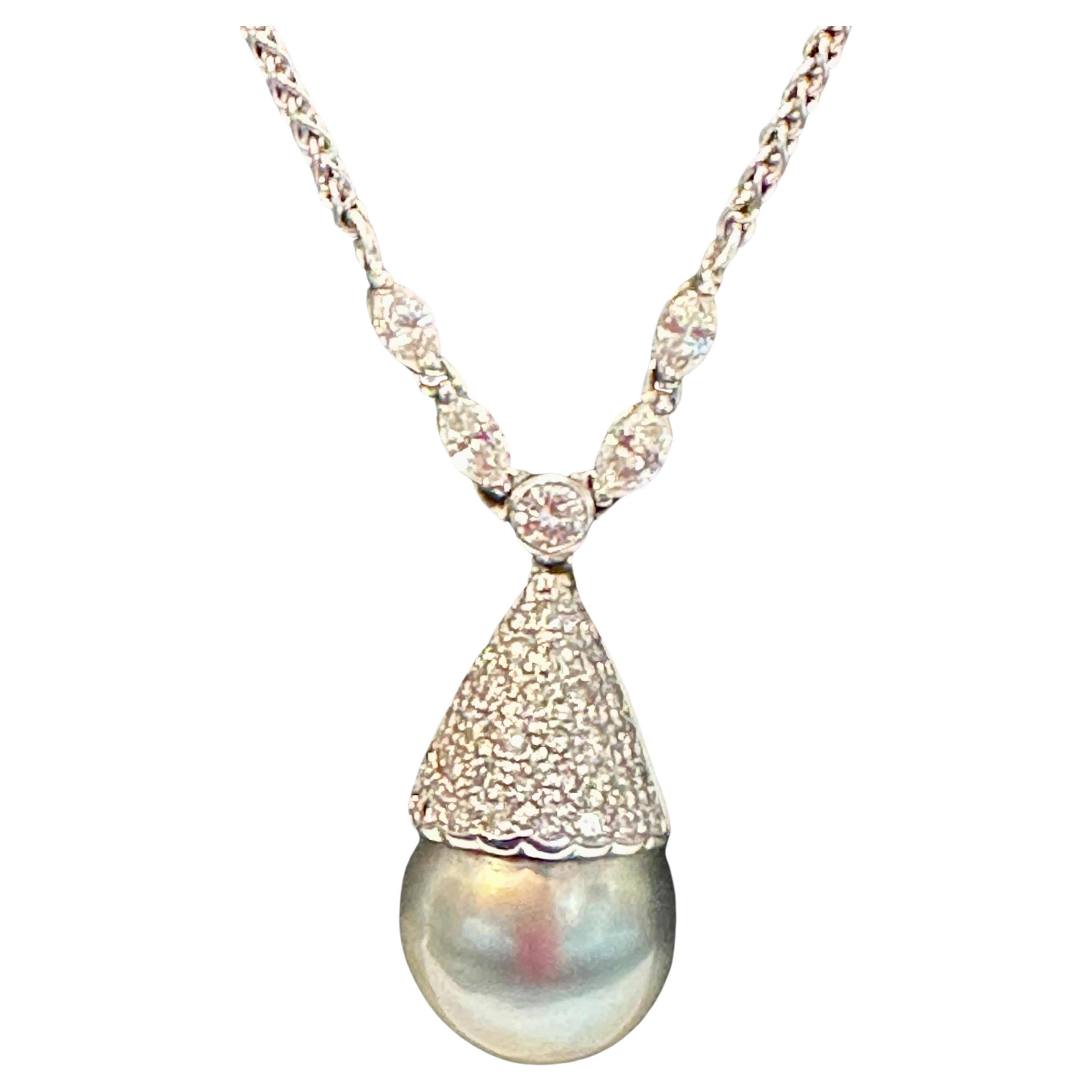 14 mm Black Round Tahitian Pearl & 2 Ct Diamond 14 Kt Gold  Pendant /Necklace For Sale 6
