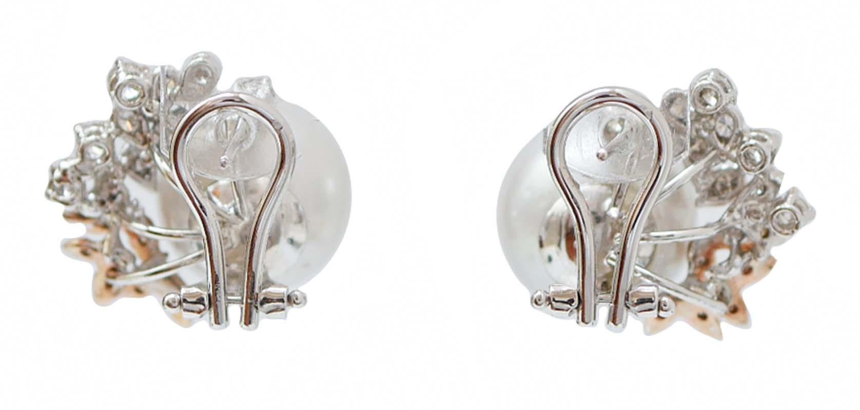 Rétro Orecchini con perle da 14 mm, diamanti, oro bianco e oro rosa da 14 carati. in vendita