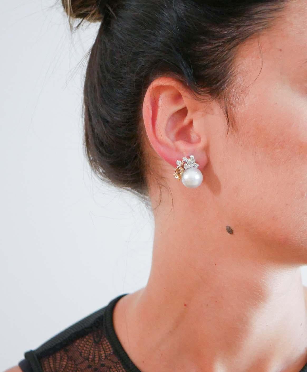 Taglio misto Orecchini con perle da 14 mm, diamanti, oro bianco e oro rosa da 14 carati. in vendita