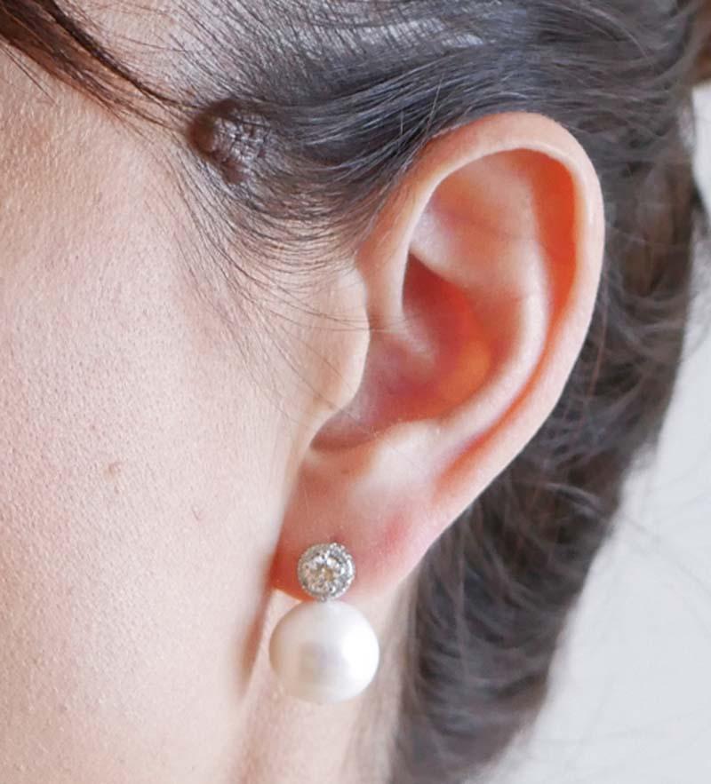 14 Mm Pearls, Diamonds, 14 Karat White Gold Earrings. In Good Condition For Sale In Marcianise, Marcianise (CE)