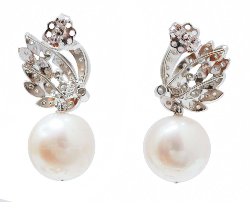 Rétro 14 Mm Perles, Diamants, Platine Boucles d'oreilles. en vente