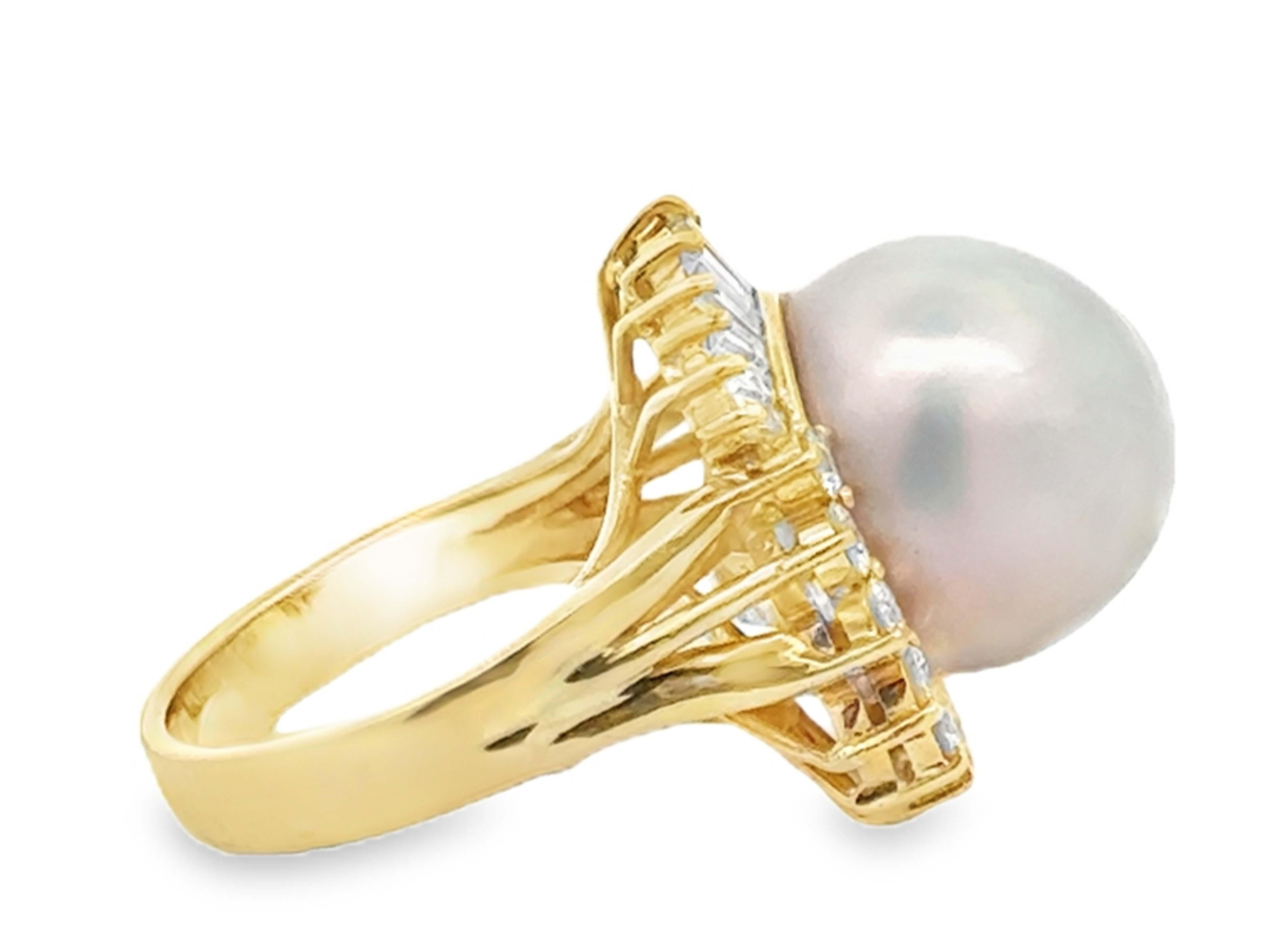 14 MM Anillo Halo de Perlas del Mar del Sur Brillantes y Diamantes Baguette Oro Amarillo 18k en Excelente estado para la venta en Honolulu, HI