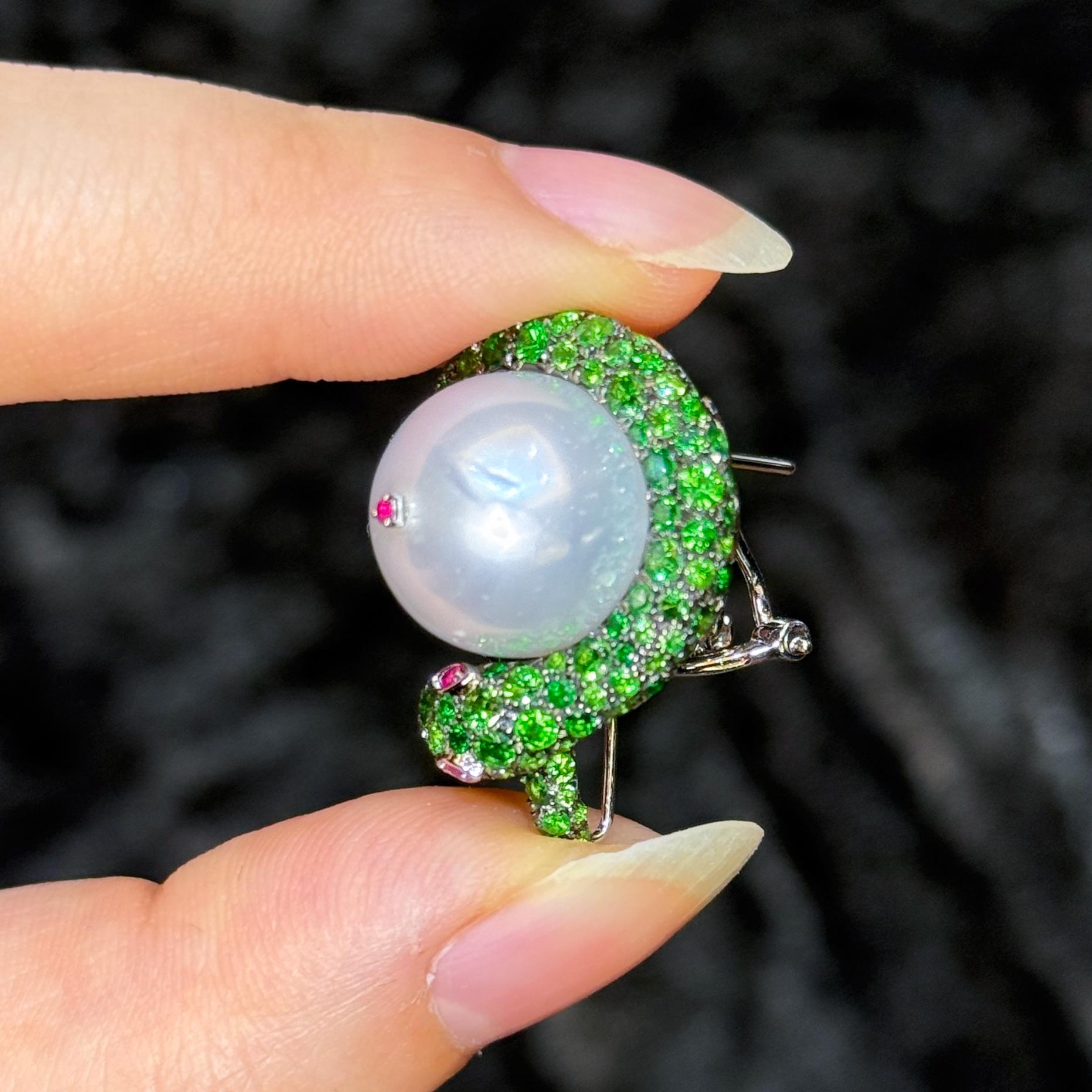 14 MM Perle des Mers du Sud Enveloppée de Tsavorite Serpent Boucle d'Oreille 18K en vente 2