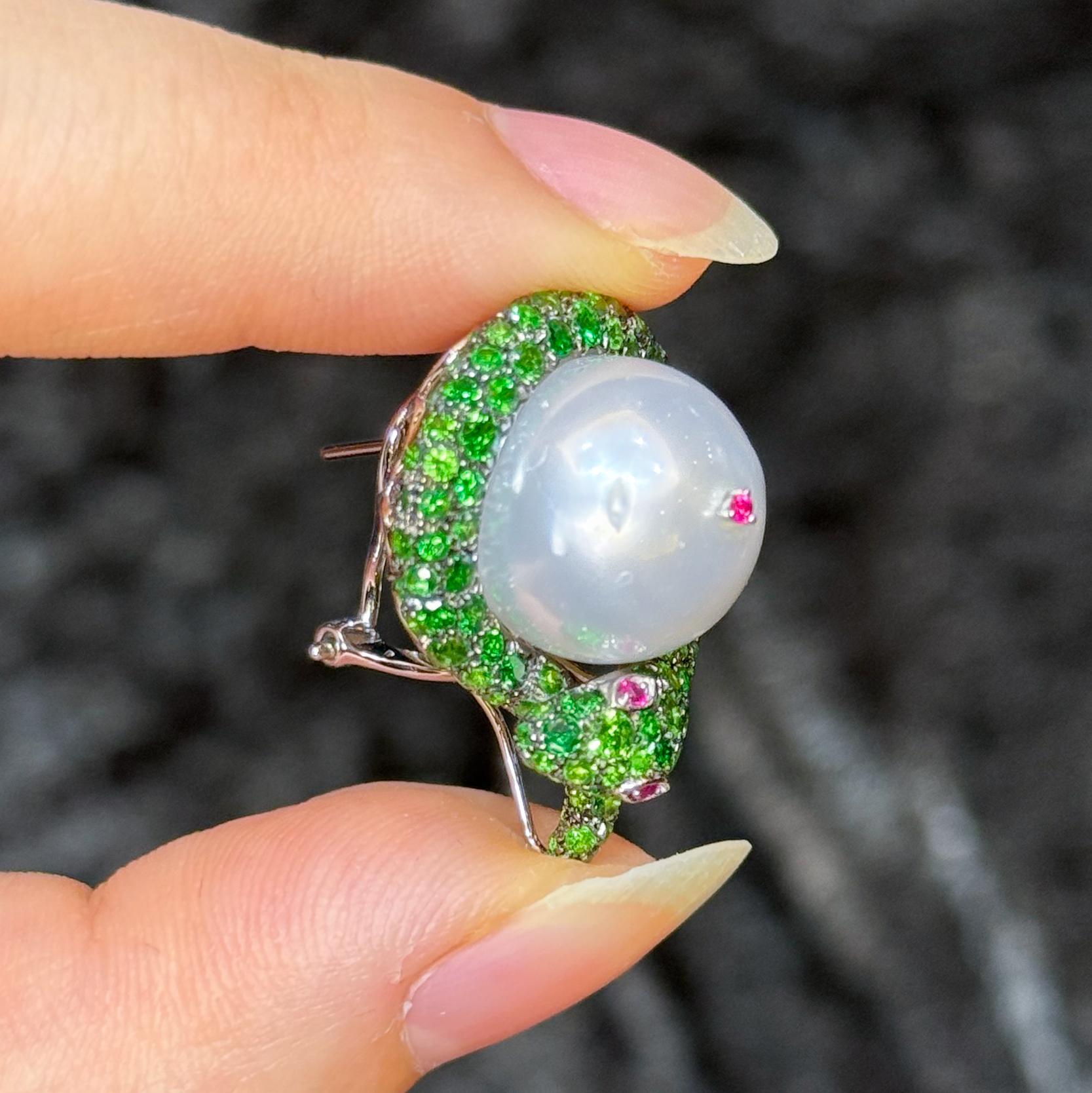 14 MM Perle des Mers du Sud Enveloppée de Tsavorite Serpent Boucle d'Oreille 18K en vente 3