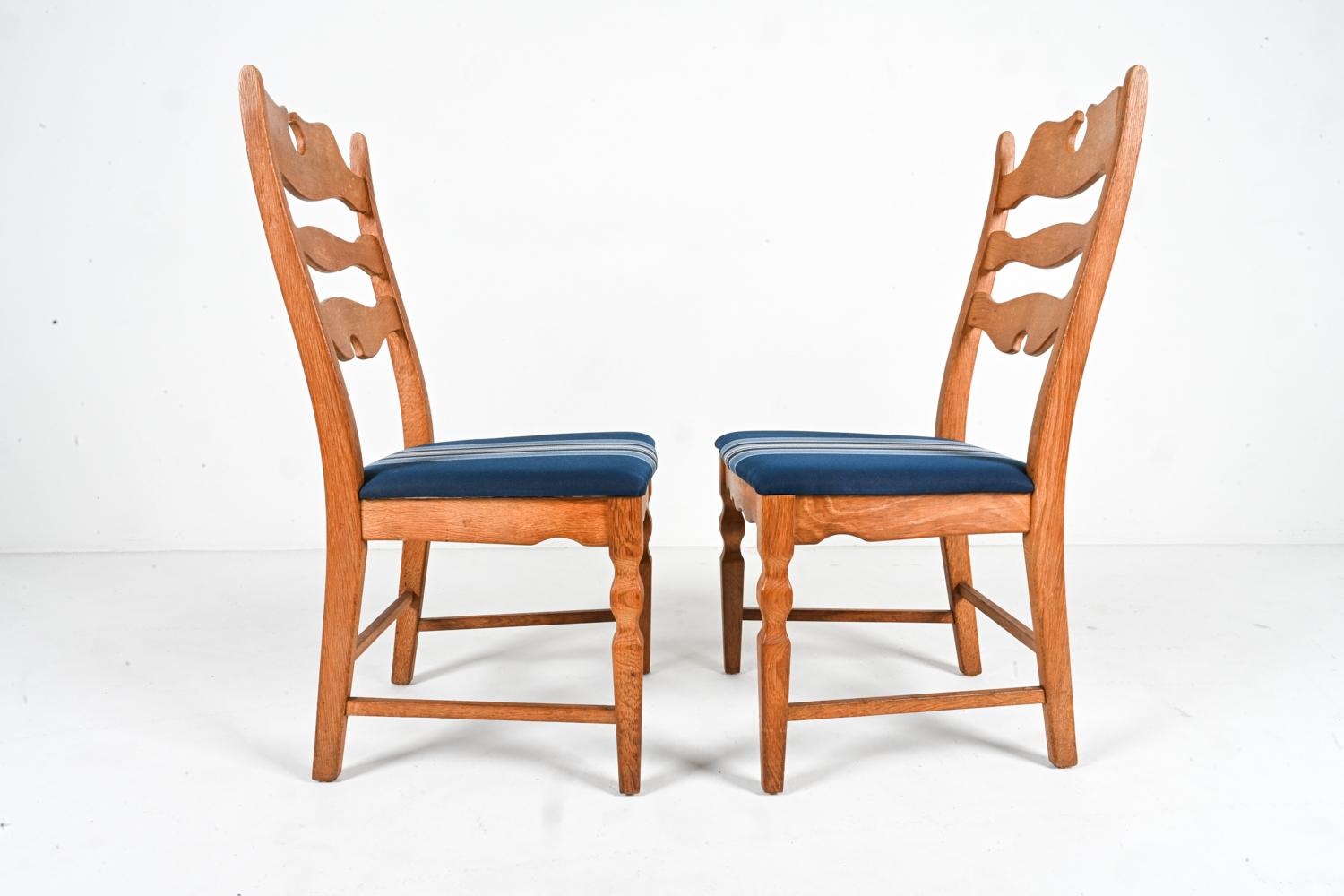 (14) Oak 'Razorback' Dining Side Chairs By Henning Kjaernulf, Denmark 1970's For Sale 4