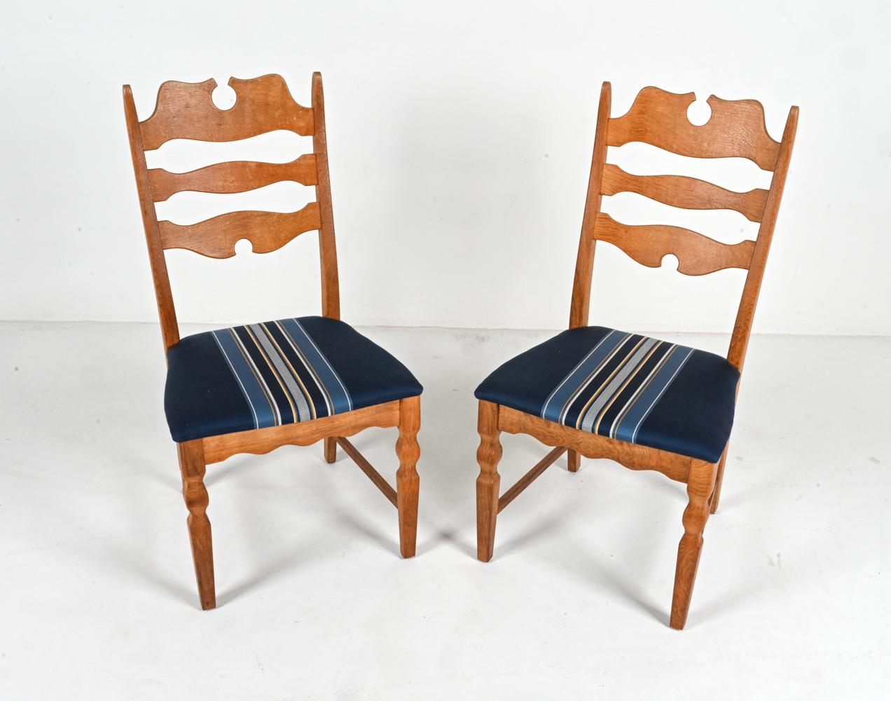 Danish (14) Oak 'Razorback' Dining Side Chairs By Henning Kjaernulf, Denmark 1970's For Sale