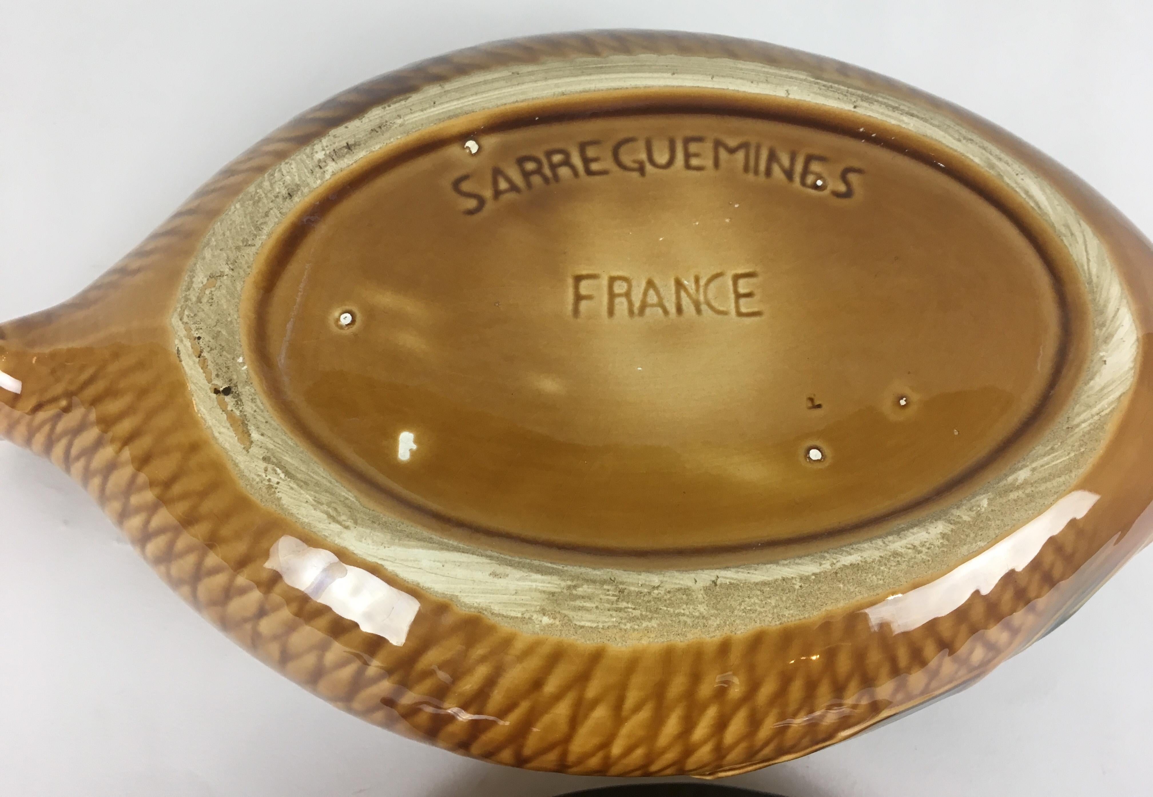 14 pièces Sarreguemines Majolica Fish Plats, Bols, Soupière et Sauce Boat en vente 3