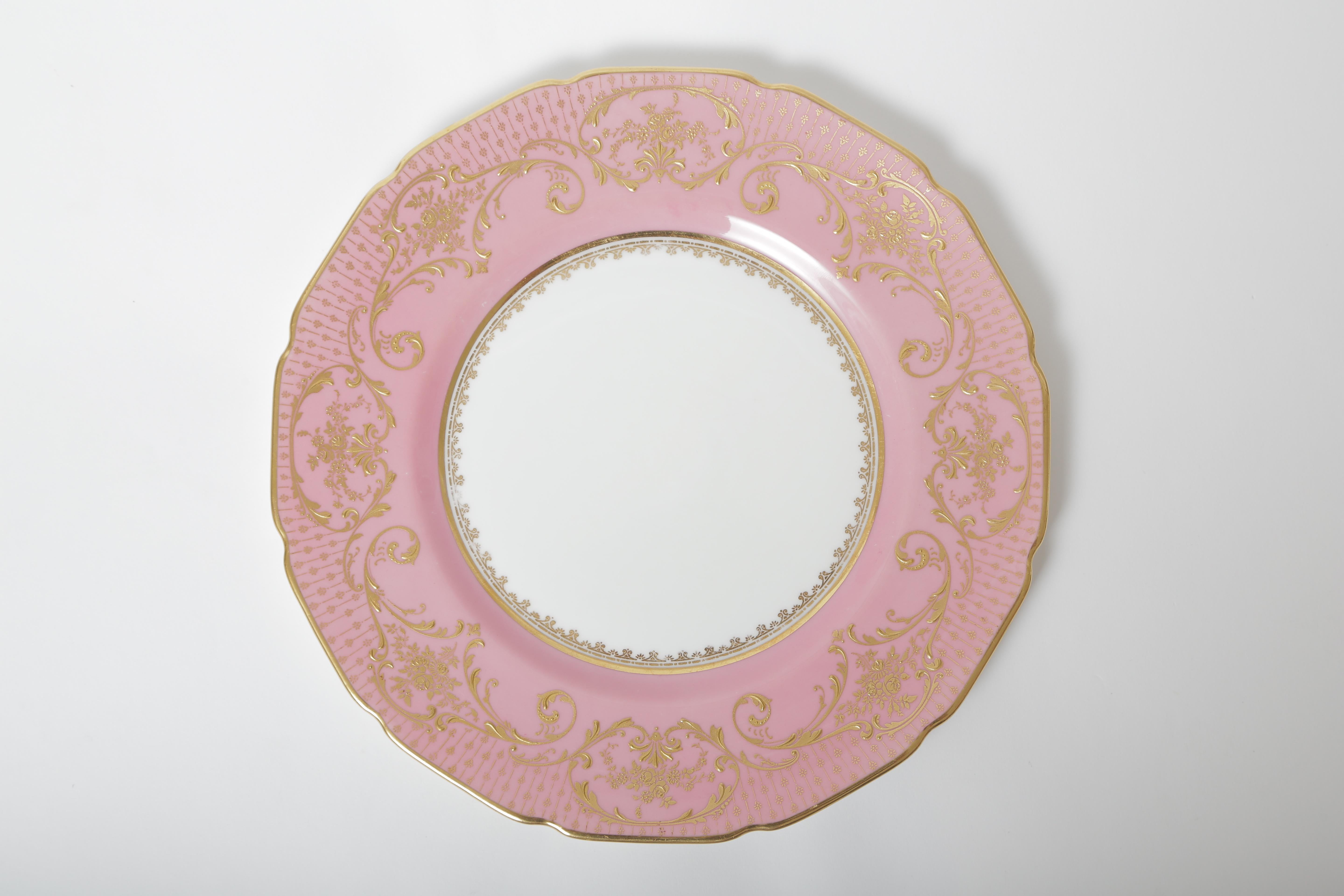 Early 20th Century 14 Pink Dinner Plates with Elaborate Raised Gilding, Antique English