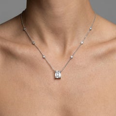 0.97ctw Round & Baguette Diamond 18K Gold Necklace