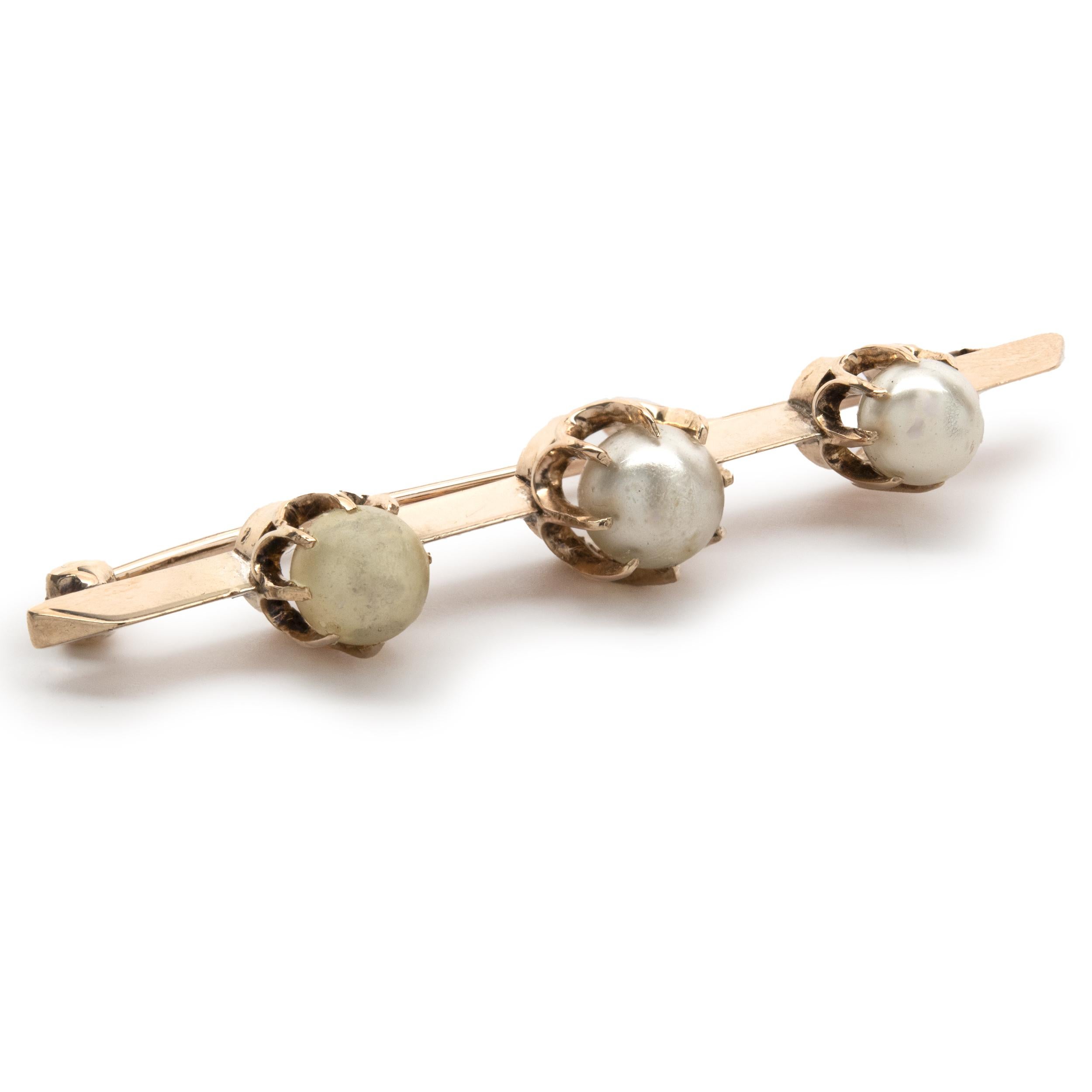 Round Cut 14K Yellow Gold Vintage Pearl Bar Pin For Sale