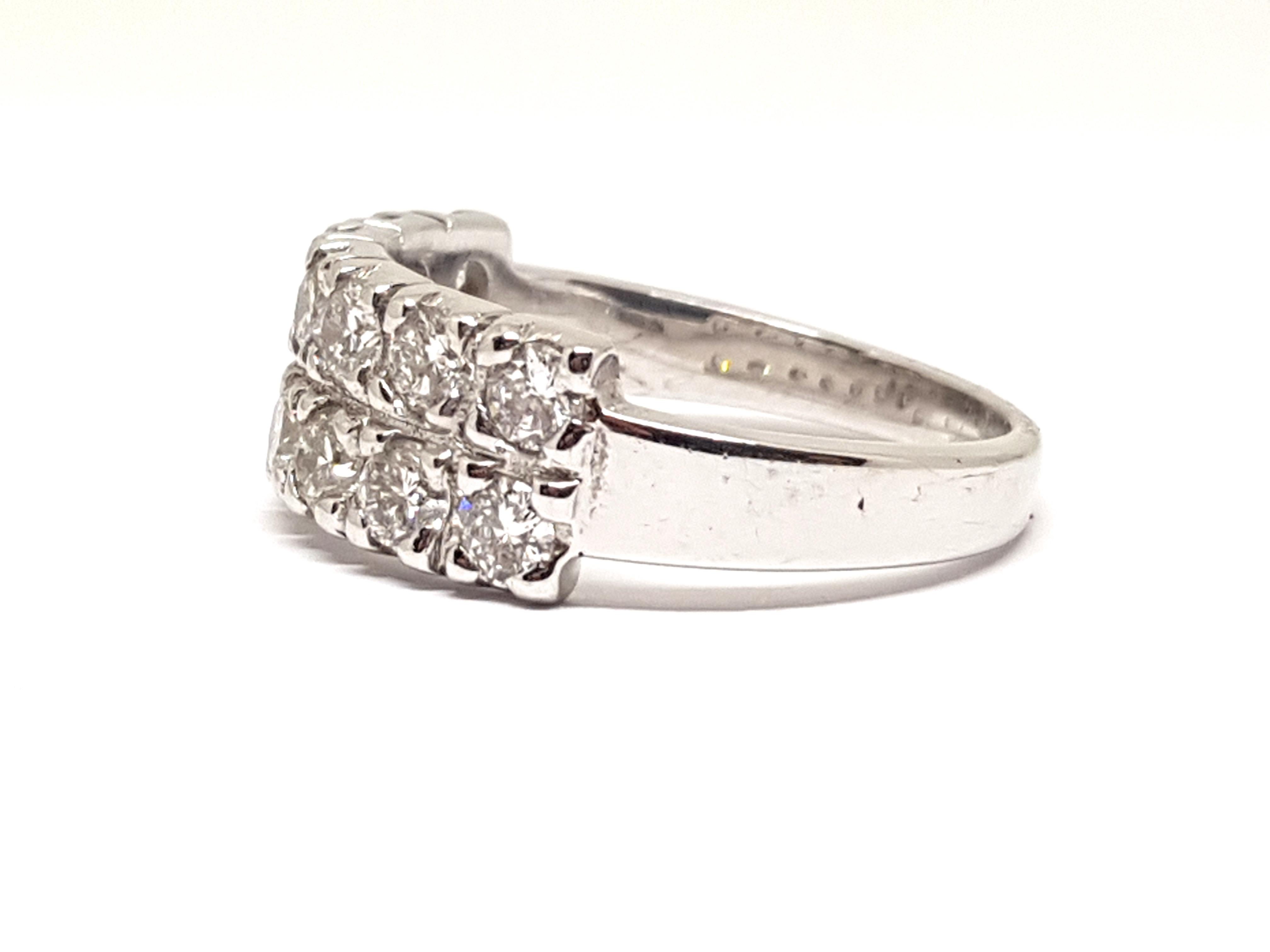 1.40 Carat 18 Karat White Gold Diamond Memory Ring In New Condition In Antwerp, BE